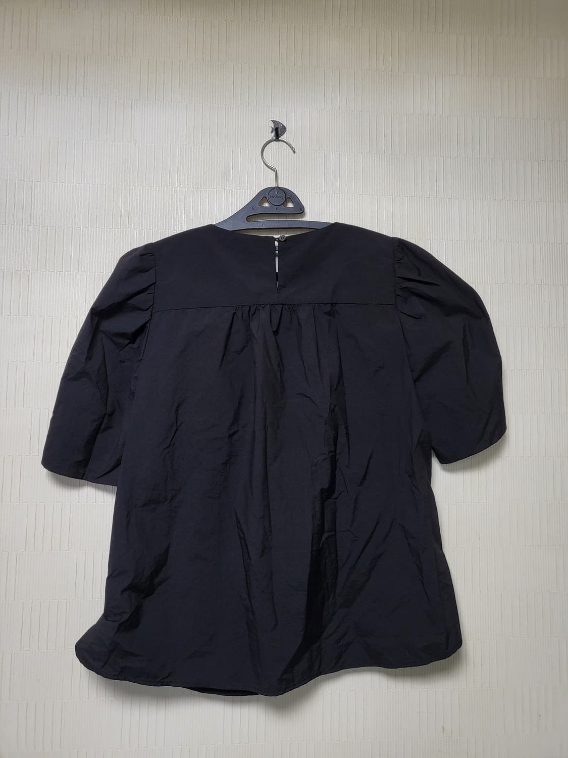 헤지스 여성 반팔 블라우스 상품이미지2