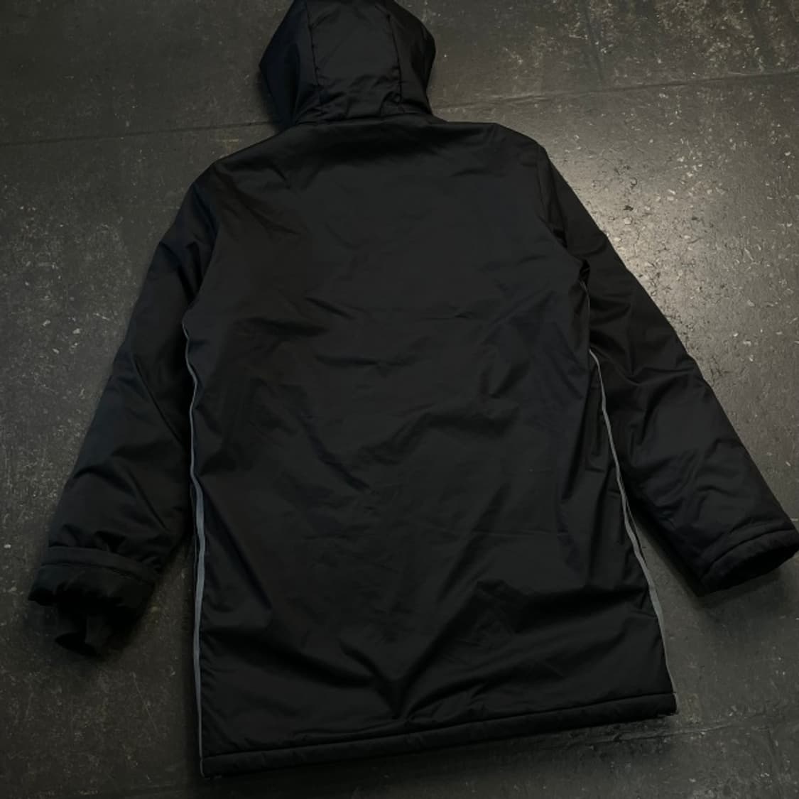 100 아디다스 부산아이파크 롱패딩 상품이미지5