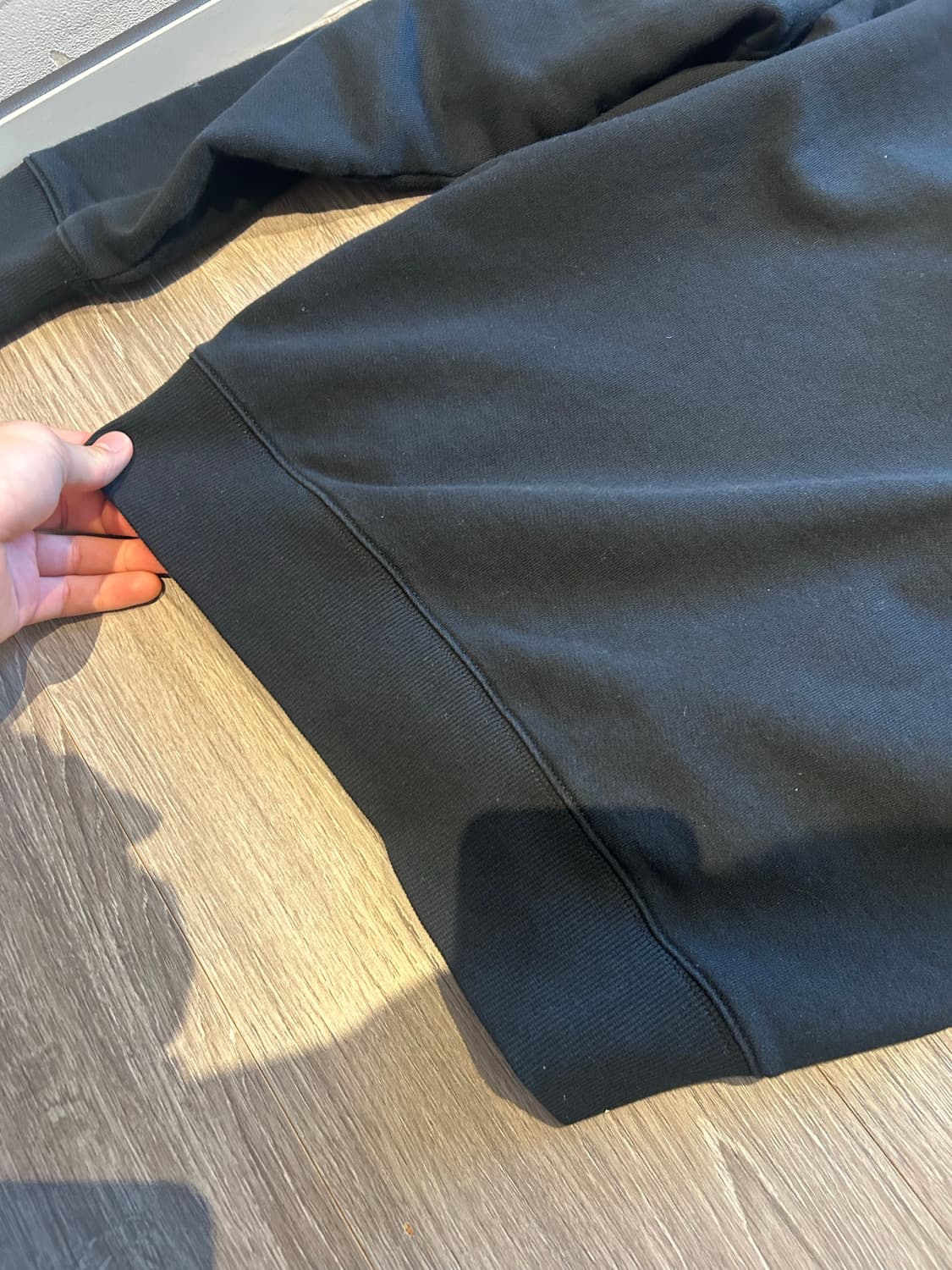 Cp컴퍼니 블랙 맨투맨 m 정품 s급 상품이미지8