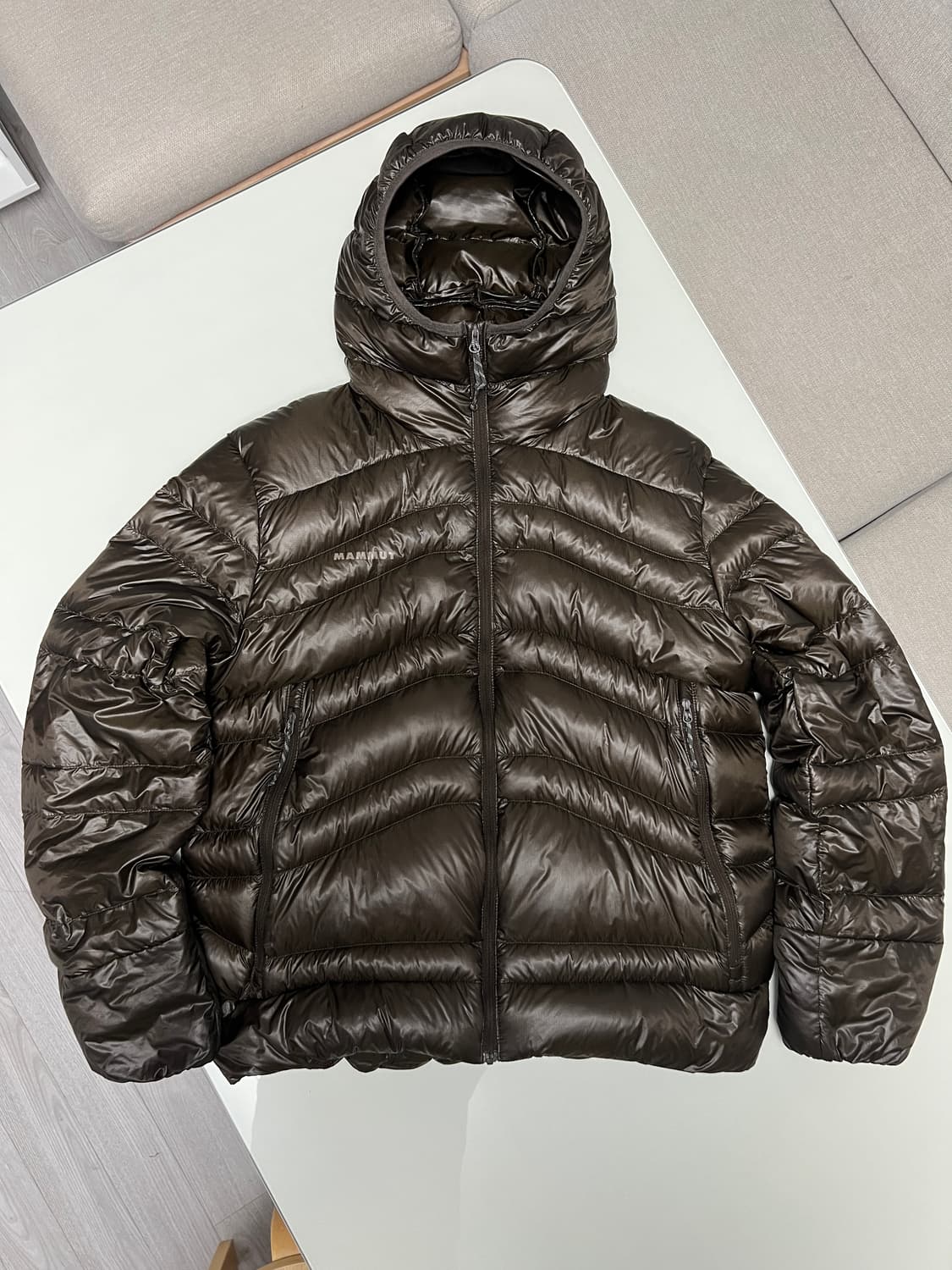 마무트 경량패딩 루프틱 다운 상품이미지1