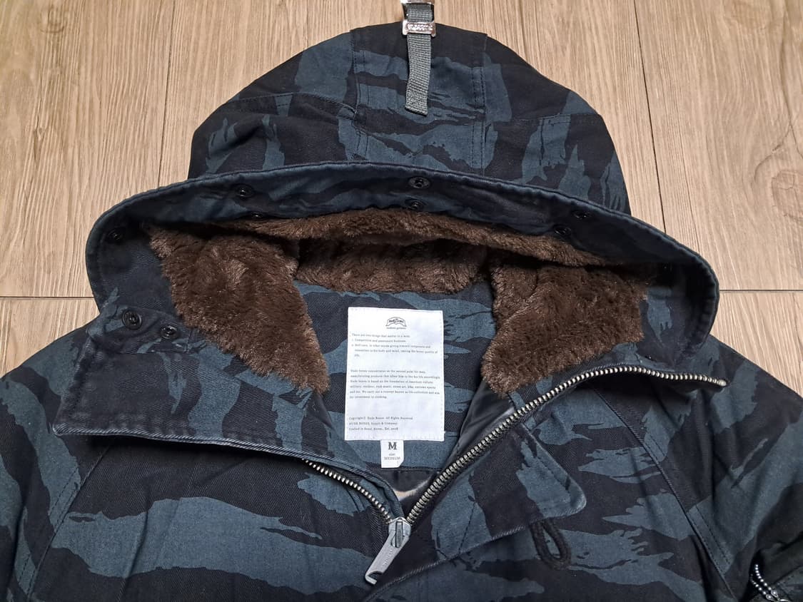 누드본즈 야상패딩 남성M 상품이미지4