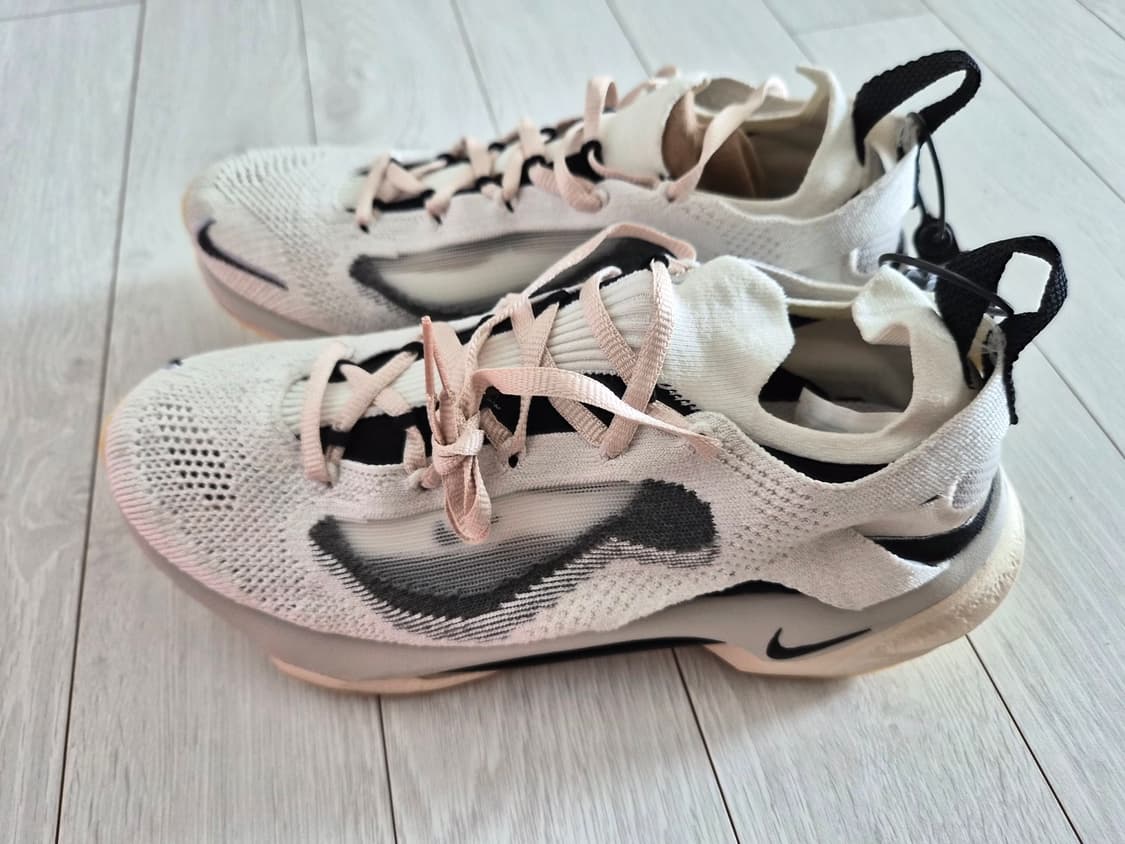 나이키 플라이니트 코코넛 밀크 팝니다(새제품) 상품이미지2