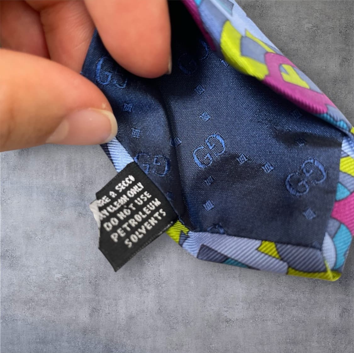 구찌 Gucci 멀티컬러 인터로킹 G 패턴 실크 넥타이 상품이미지5