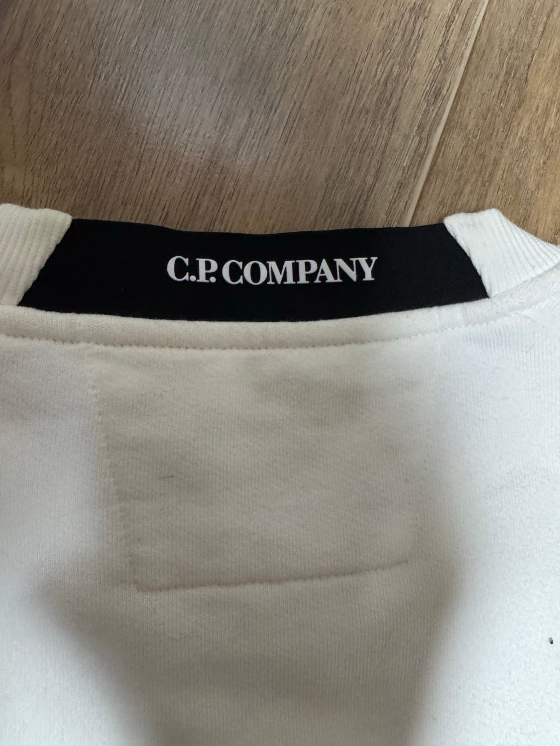 Cp 컴퍼니 랜즈 맨투맨 상품이미지4