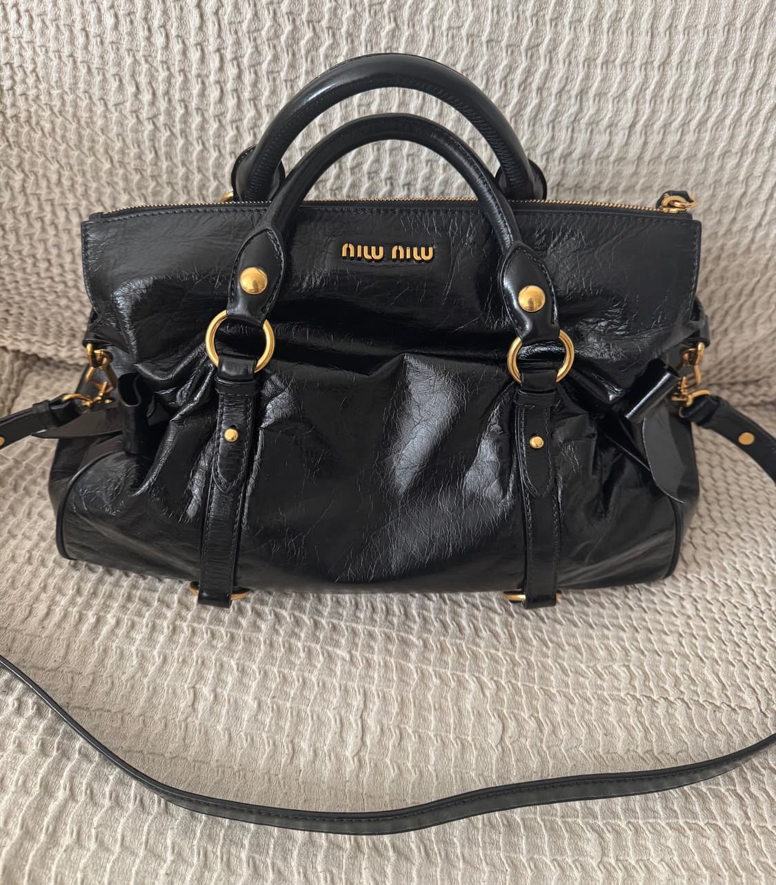 미우미우 비텔로 럭스 보우 사첼백 토트 크로스 상품이미지2