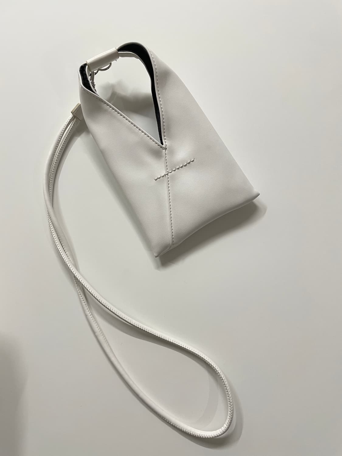 MM6 MAISON MARGIELA 스티치 페이크 레더 재패니즈 폰홀더백 상품이미지2