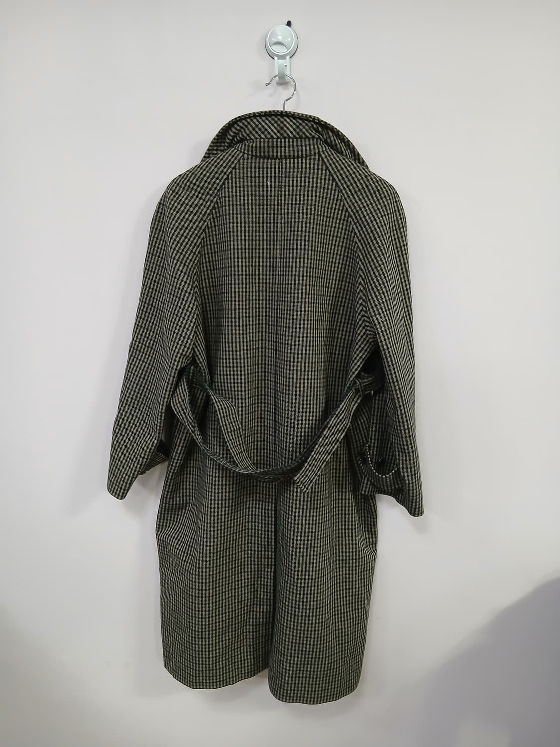 푸시버튼 체크 롱 코트 상품이미지3