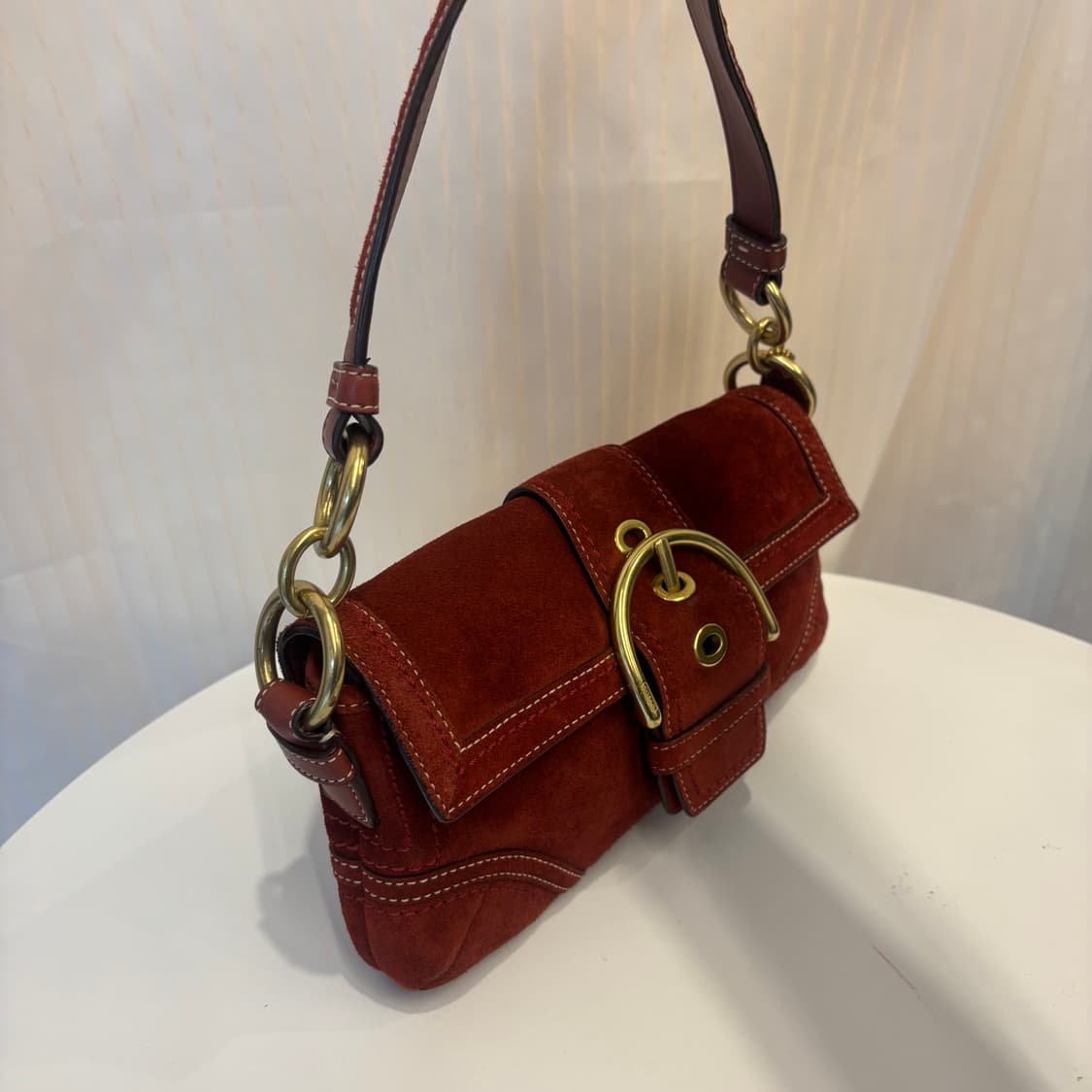 정품 코치 스웨이드 버클 숄더백     상품이미지2