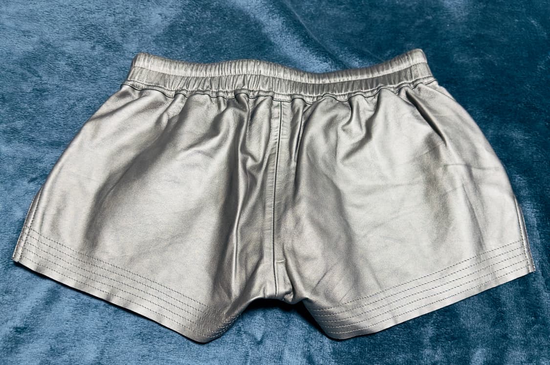 릭오웬스 24SS 포그 쇼츠 건 메탈릭 40사이즈 상품이미지10