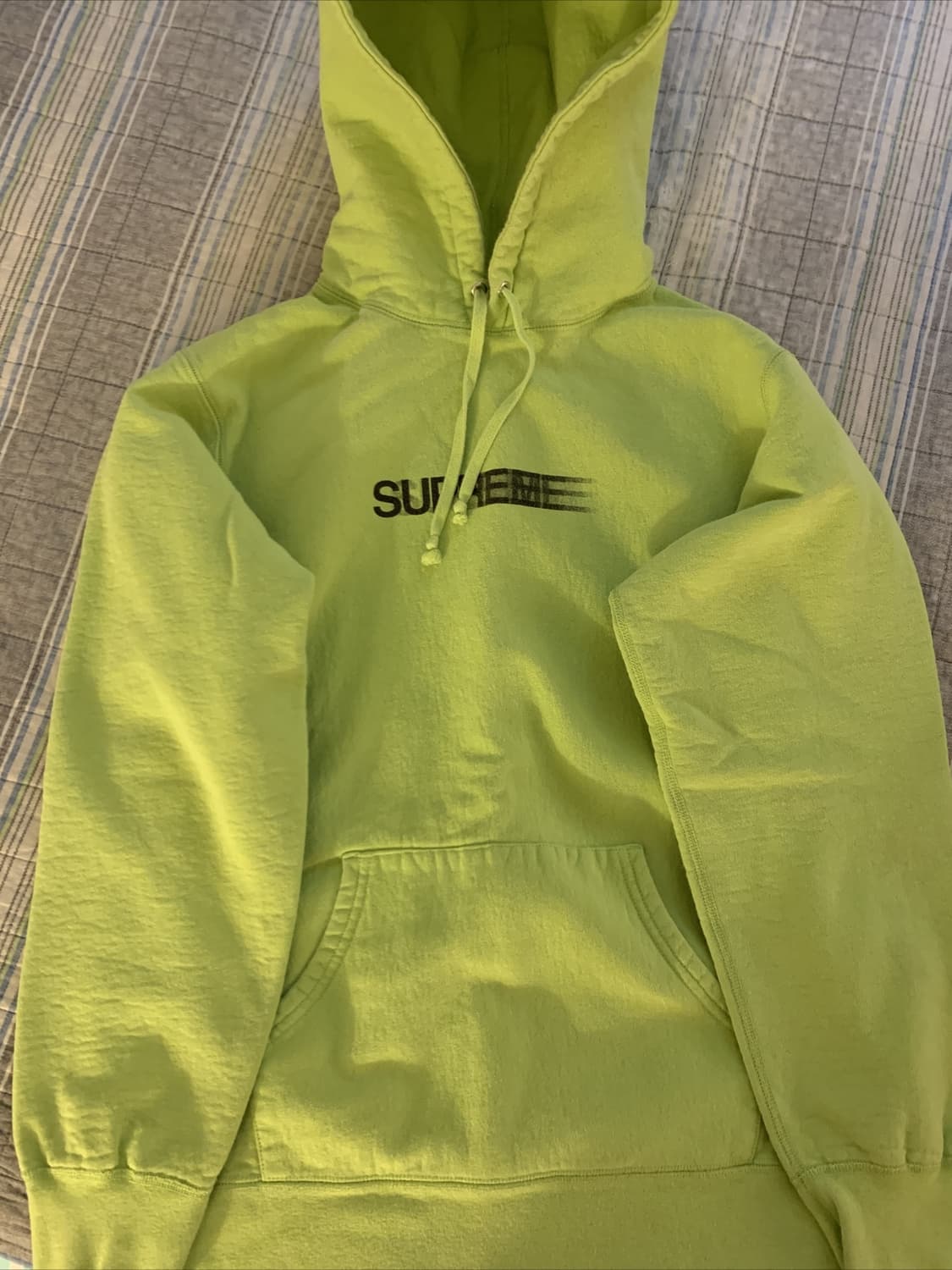 SS20 슈프림 모션 로고 후드티 상품이미지1