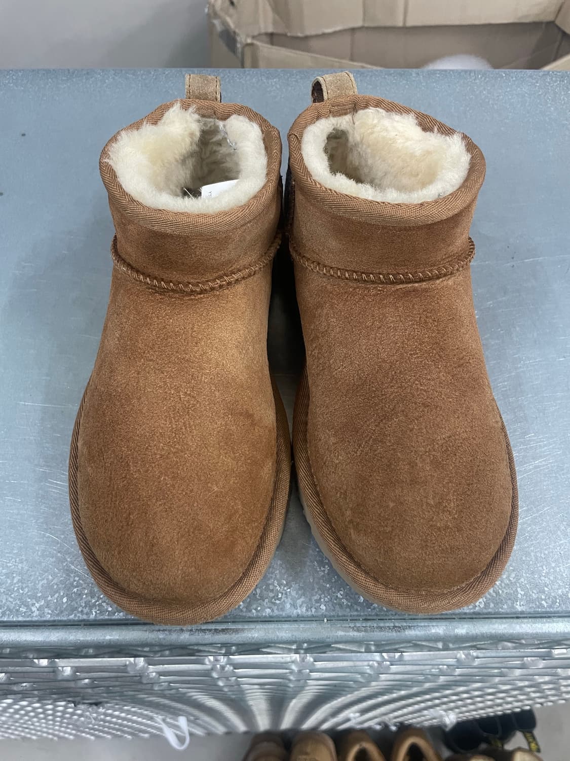 어그 클래식 울트라 미니 체스트넛 230 상품이미지5