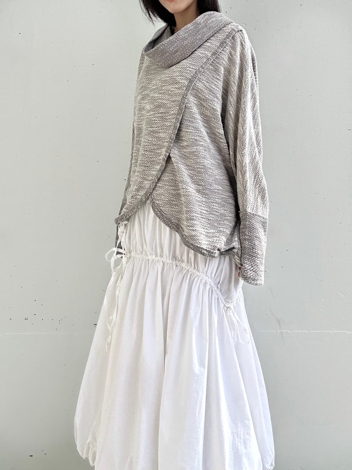 CALVIN KLEIN side slit cape top / grey 상품이미지9