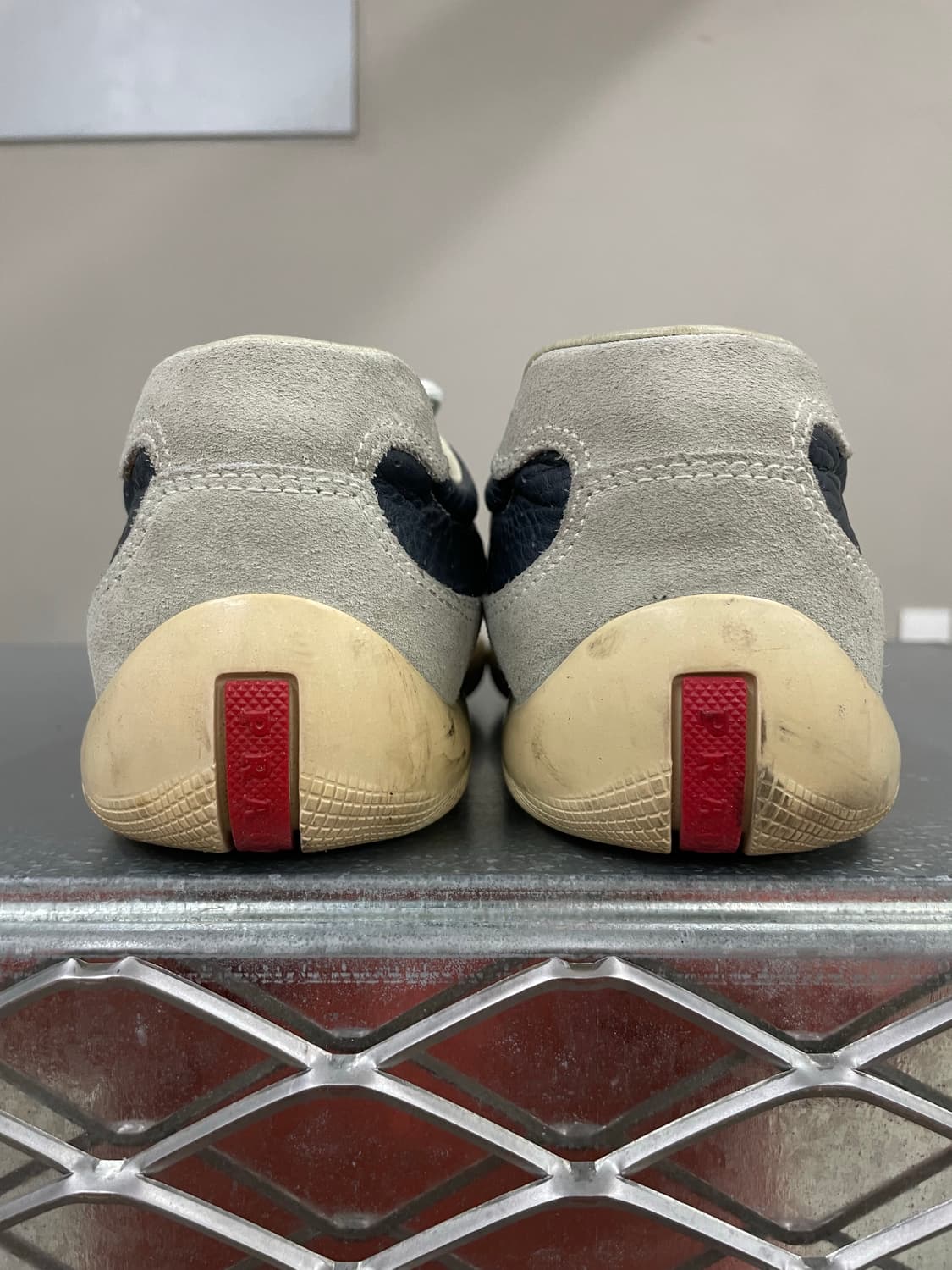 프라다 스니커즈 네이비 7 상품이미지3