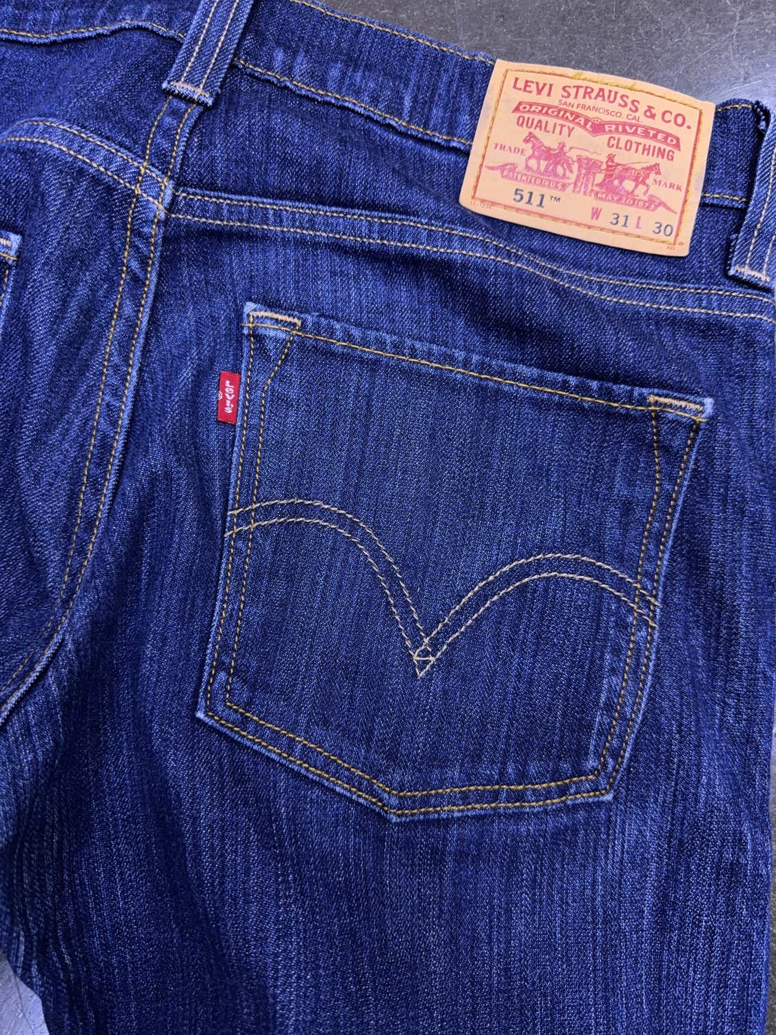 리바이스 511 슬름 스키니핏 헤어라인 워싱 데님팬츠 31 상품이미지6