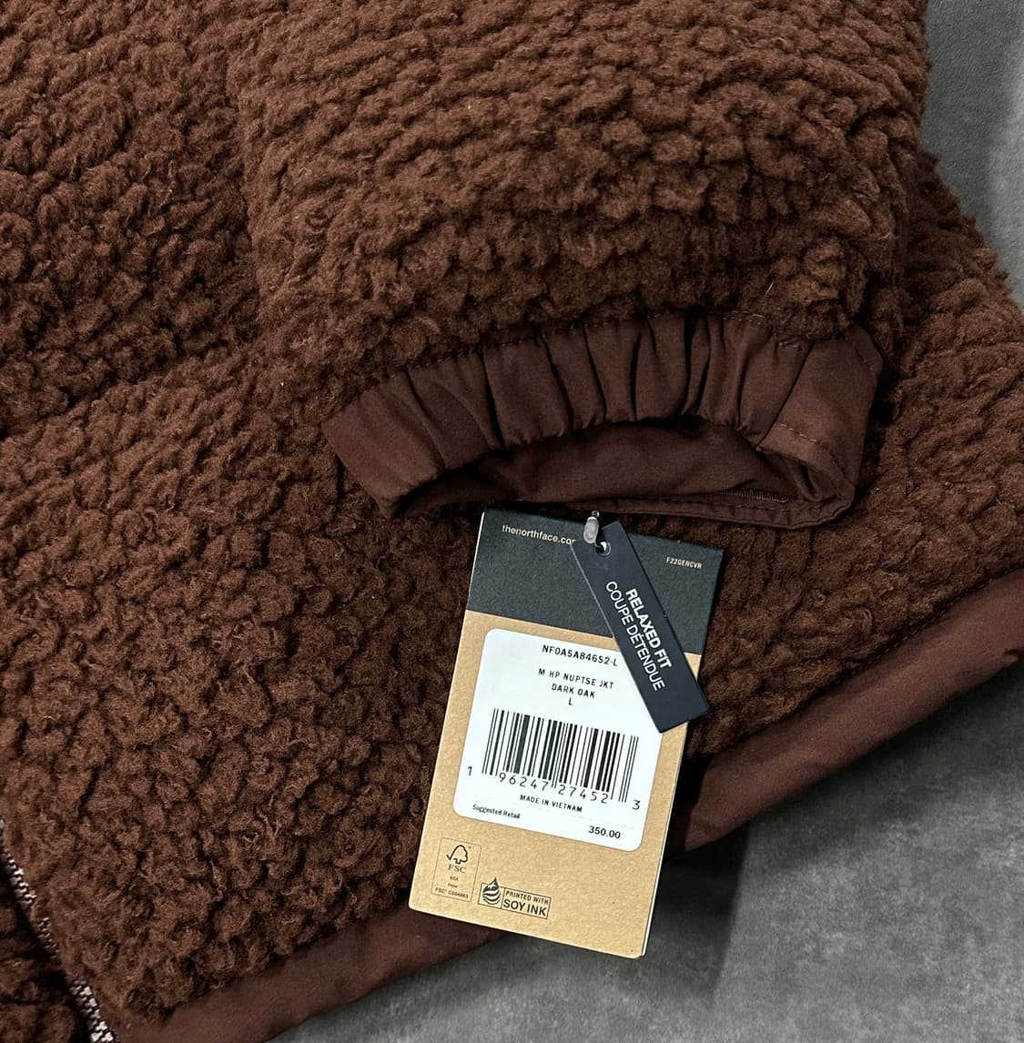 노스페이스 눕시 패딩 다크오크L 판매합니다. 상품이미지3