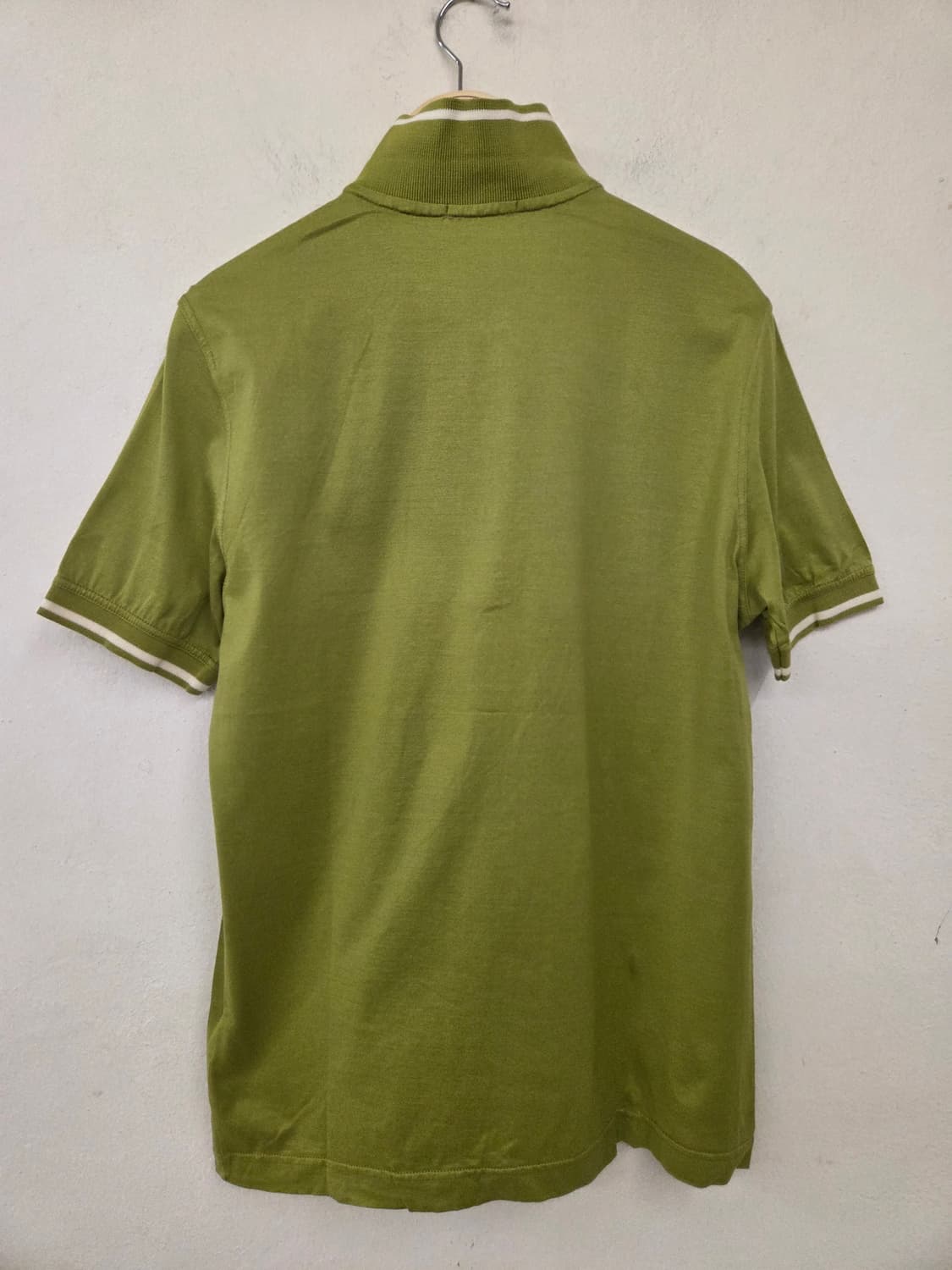 버버리 슬림핏 라임색 폴로티 상품이미지5