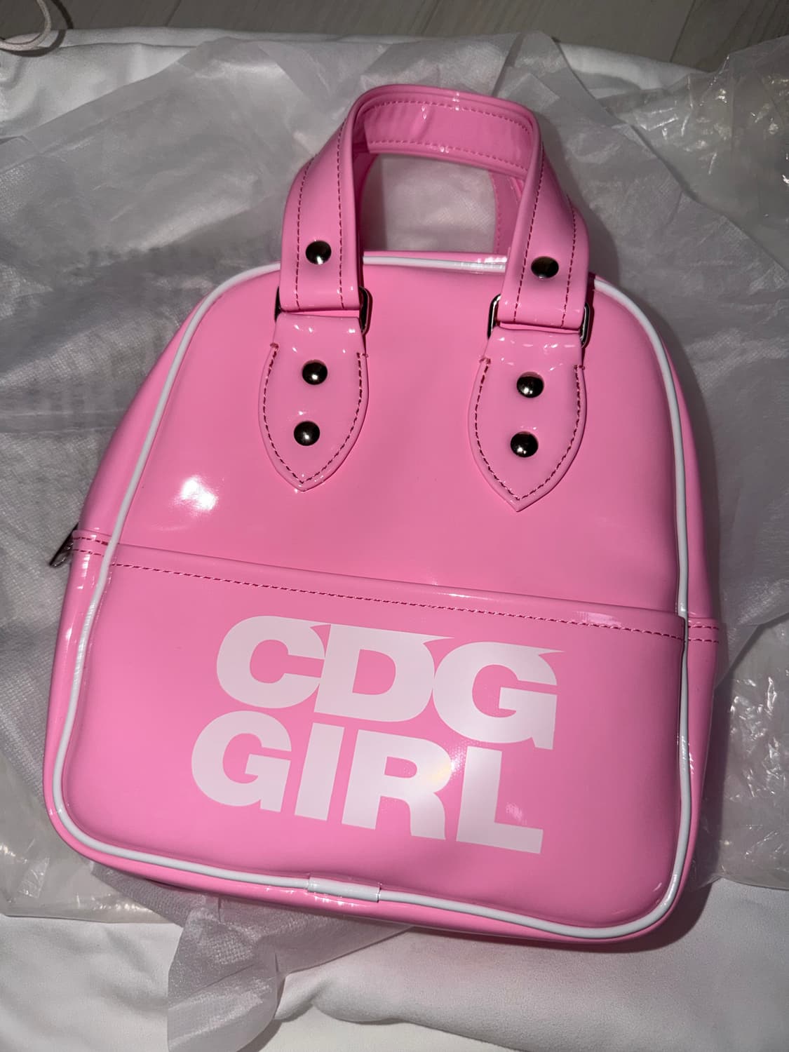 꼼데가르송 걸 에나멜 토트백 핑크 상품이미지1