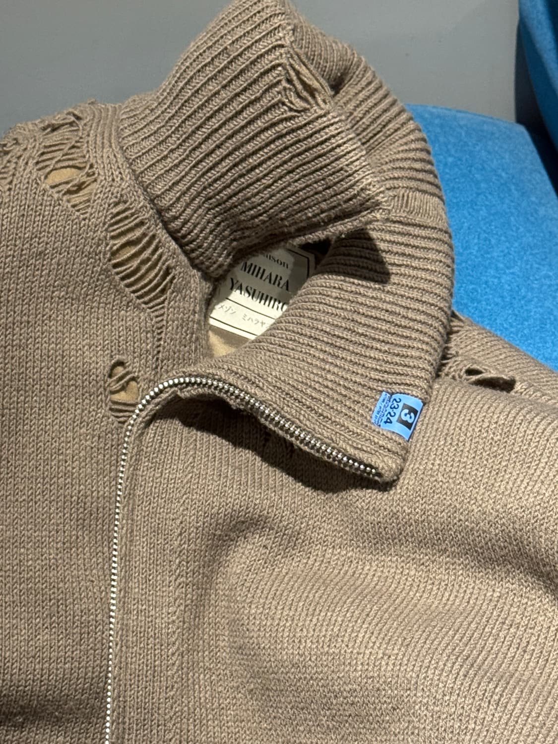 미하라 야스히로 패디드 니트 가디건 브라운 상품이미지3