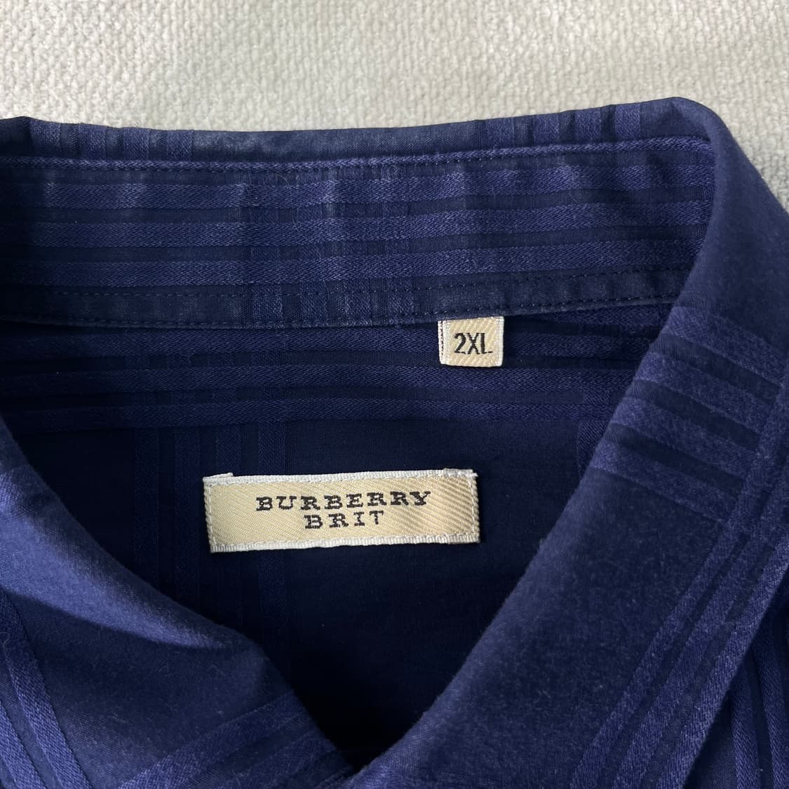 100 버버리 기마로고 체크 패턴 셔츠  상품이미지4