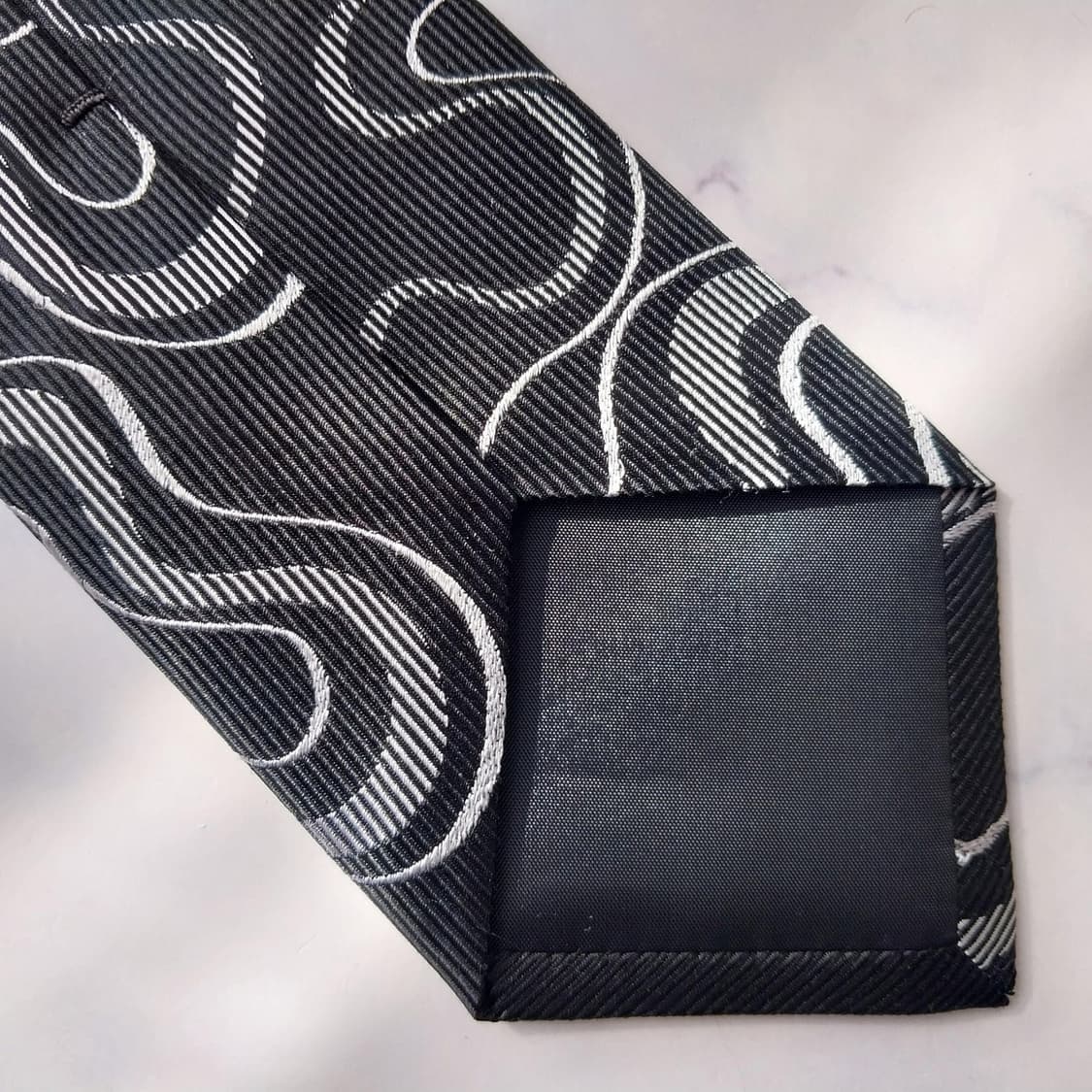 TIERACK 타이렉 넥타이 블랙 새제품 8.7cm S등급 K2062
 상품이미지6