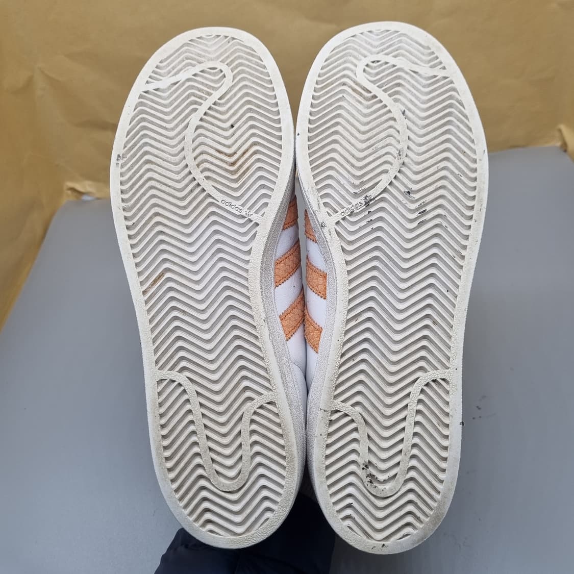 아디다스 슈퍼스타 살구 남성운동화280  상품이미지3