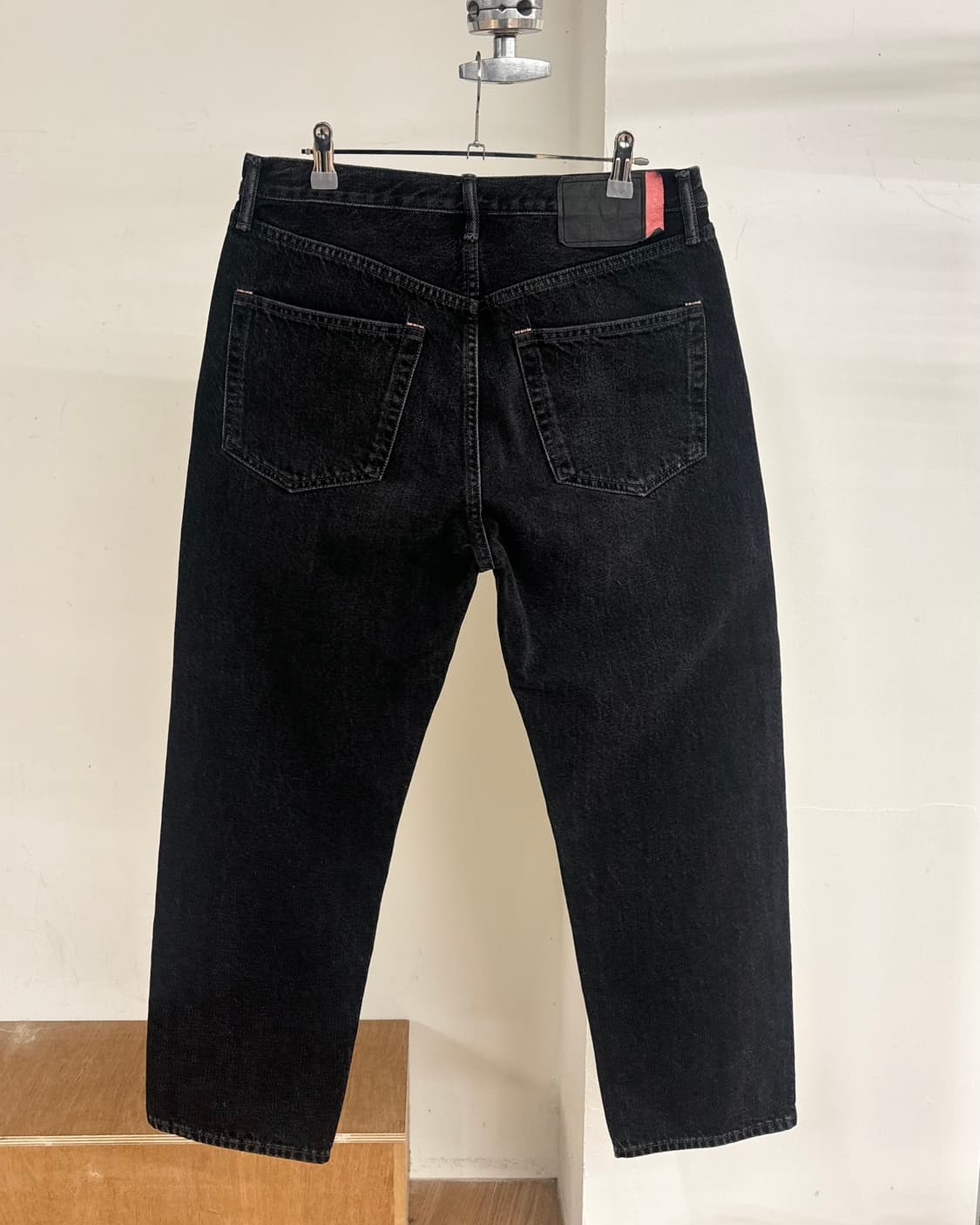 아크네 스튜디오 블랙 데님 진  상품이미지4