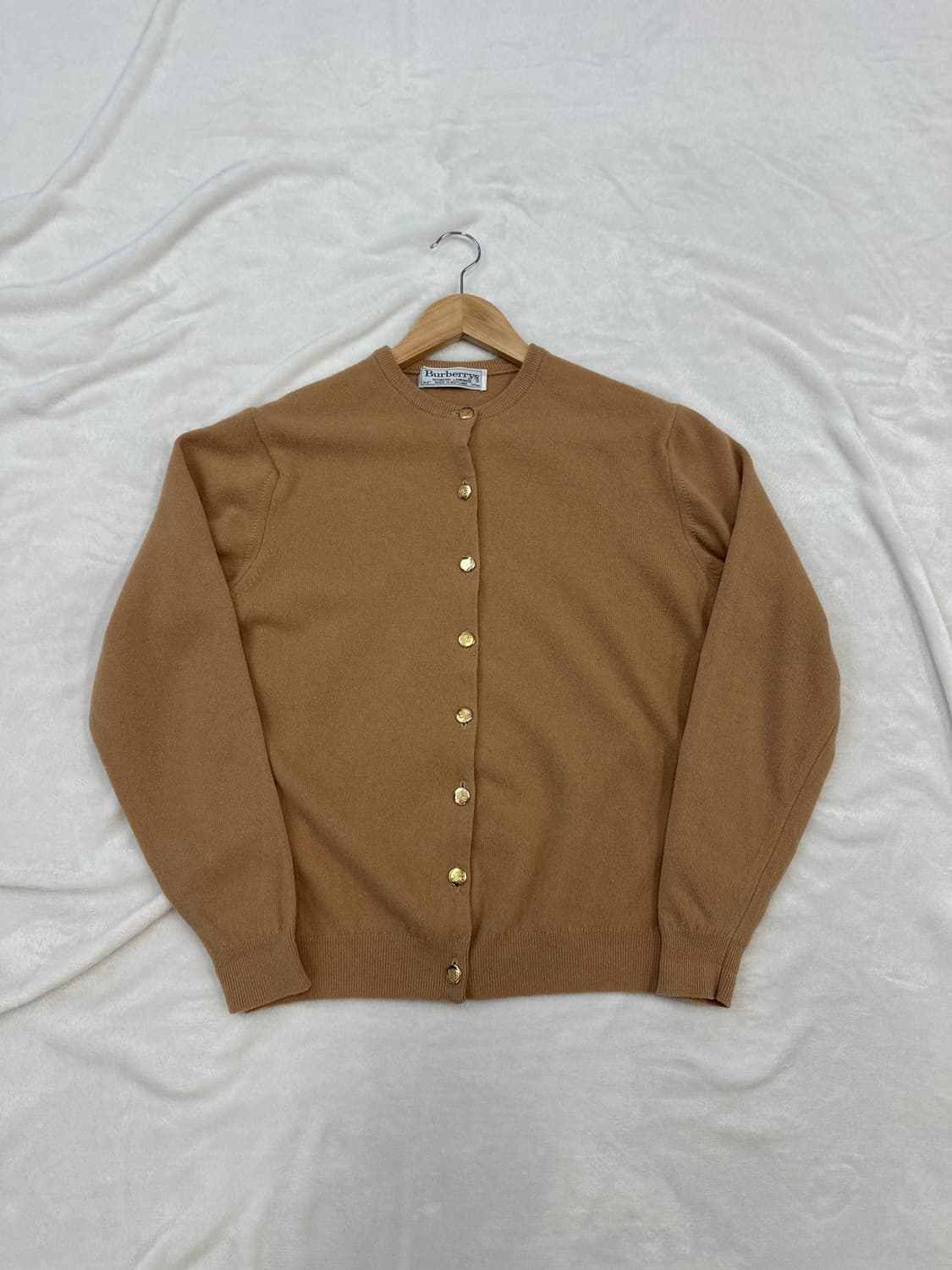 (42)버버리 금장단추 램스울 가디건 베이지 상품이미지1