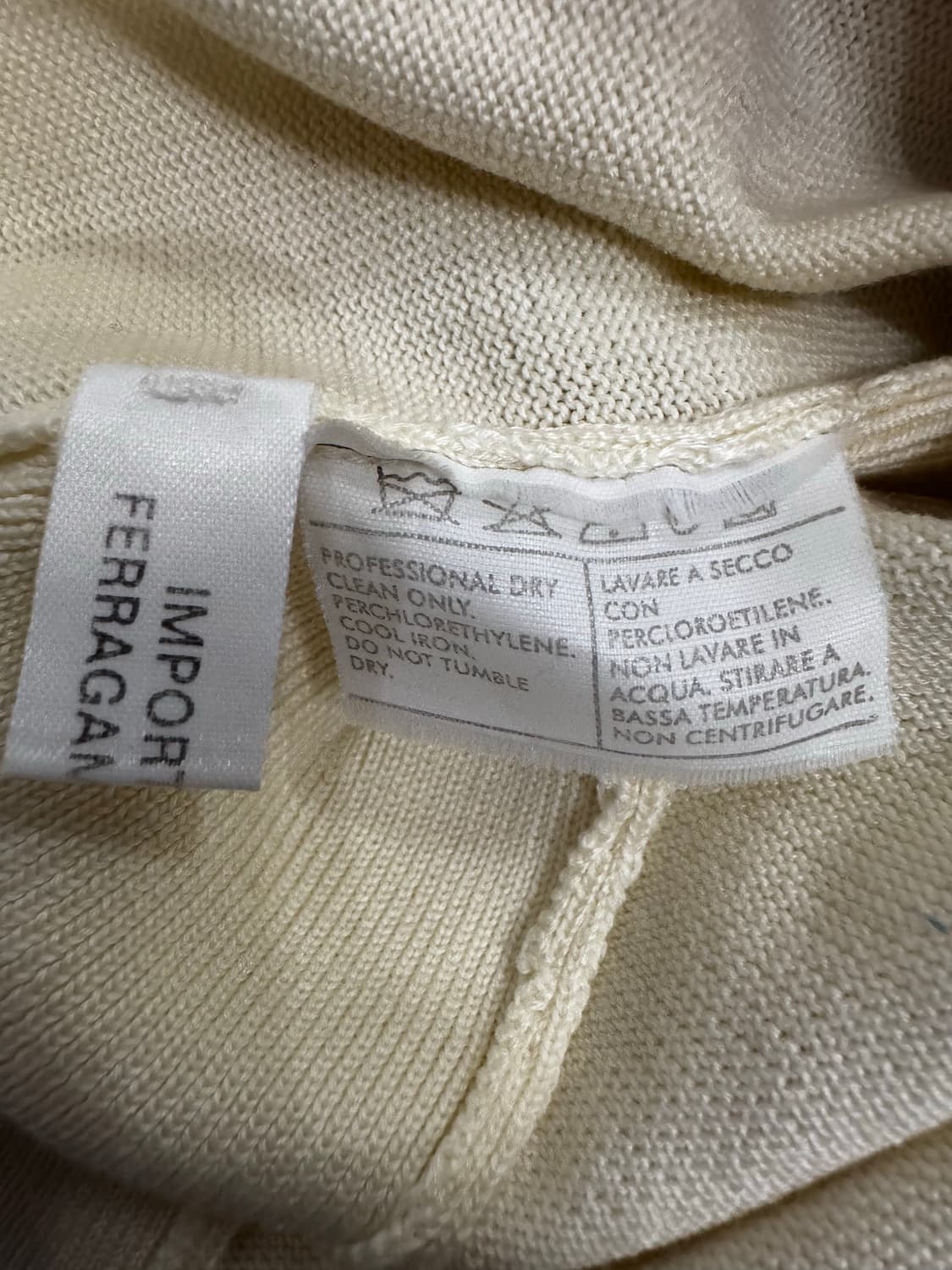 살바토레 페레가모 버클 가디건 상품이미지6