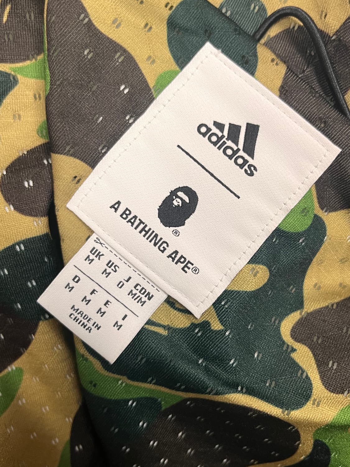 실착 1회 베이프 아디다스 콜라보 녹계 샤크 후드집업  상품이미지3