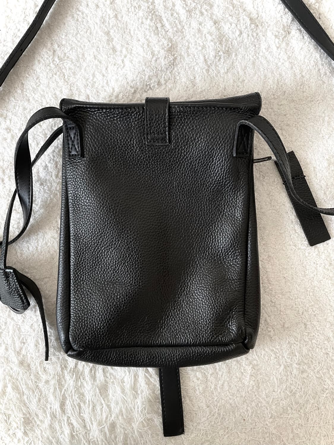 스트랩 플랩 레더 크로스백 상품이미지3