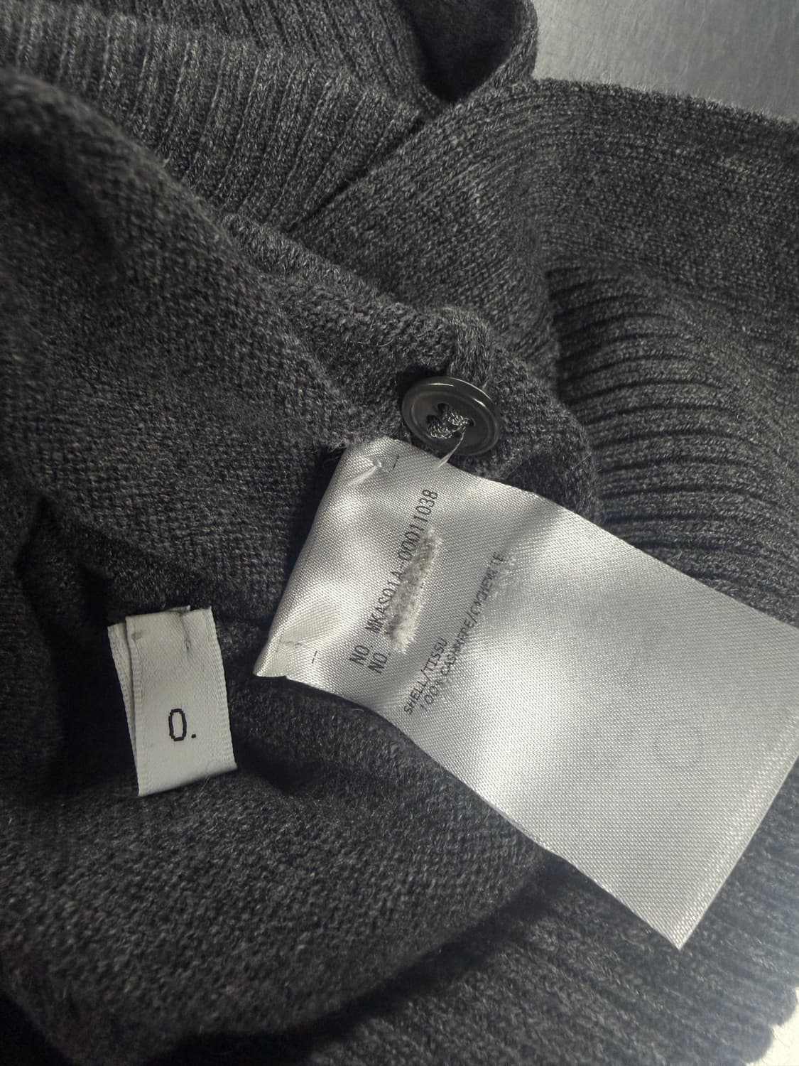 톰브라운 캐시미어 니트 시그니처라인 상품이미지5