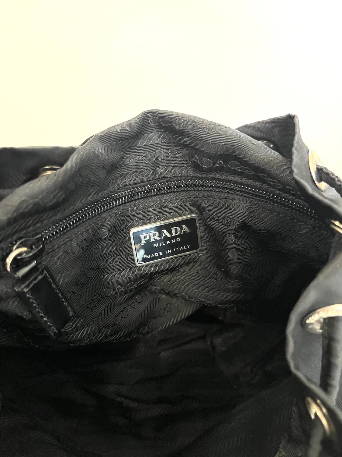 프라다 리나일론 더블 포켓 스몰 백팩 상품이미지6