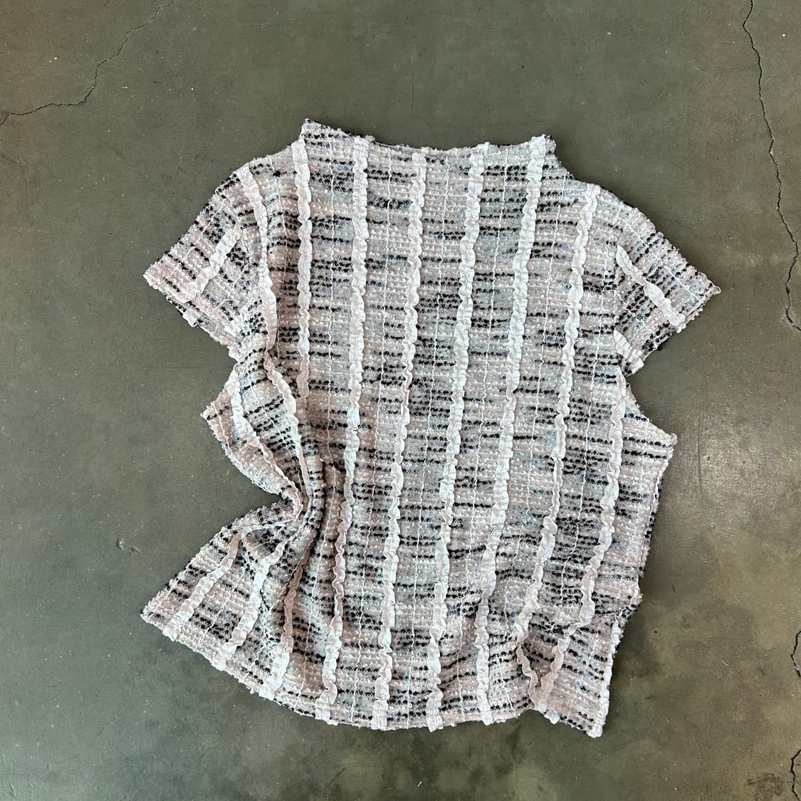 트위드 스팽글 디테일 탑 상품이미지1