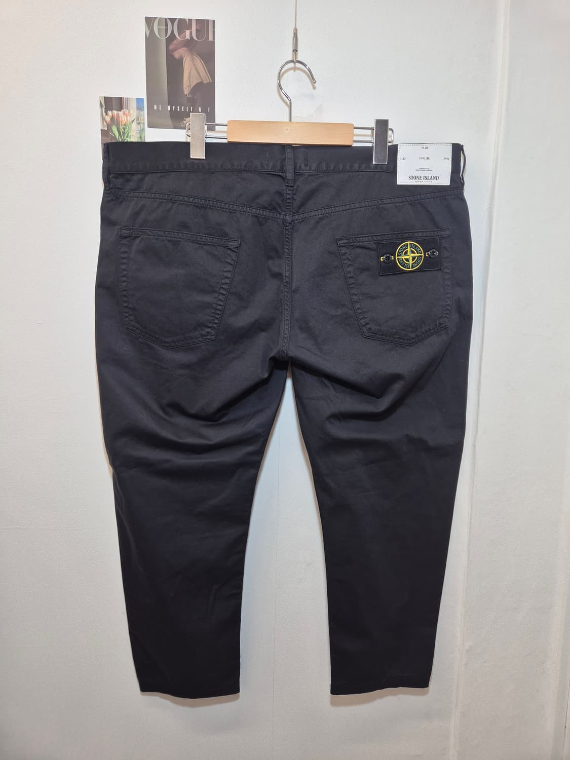 스톤아일랜드의 깔끔한 블랙진이에요
사진에서 보이는 것처럼 W40, L32 상품이미지3