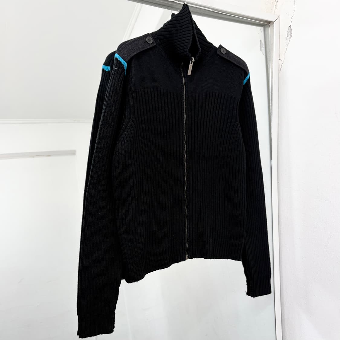 버버리 런던 메리노울 니트 자켓 상품이미지4