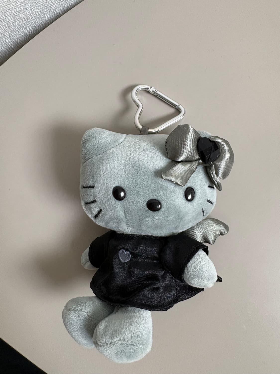 산리오 헬로키티 블랙엔젤 키링 상품이미지1