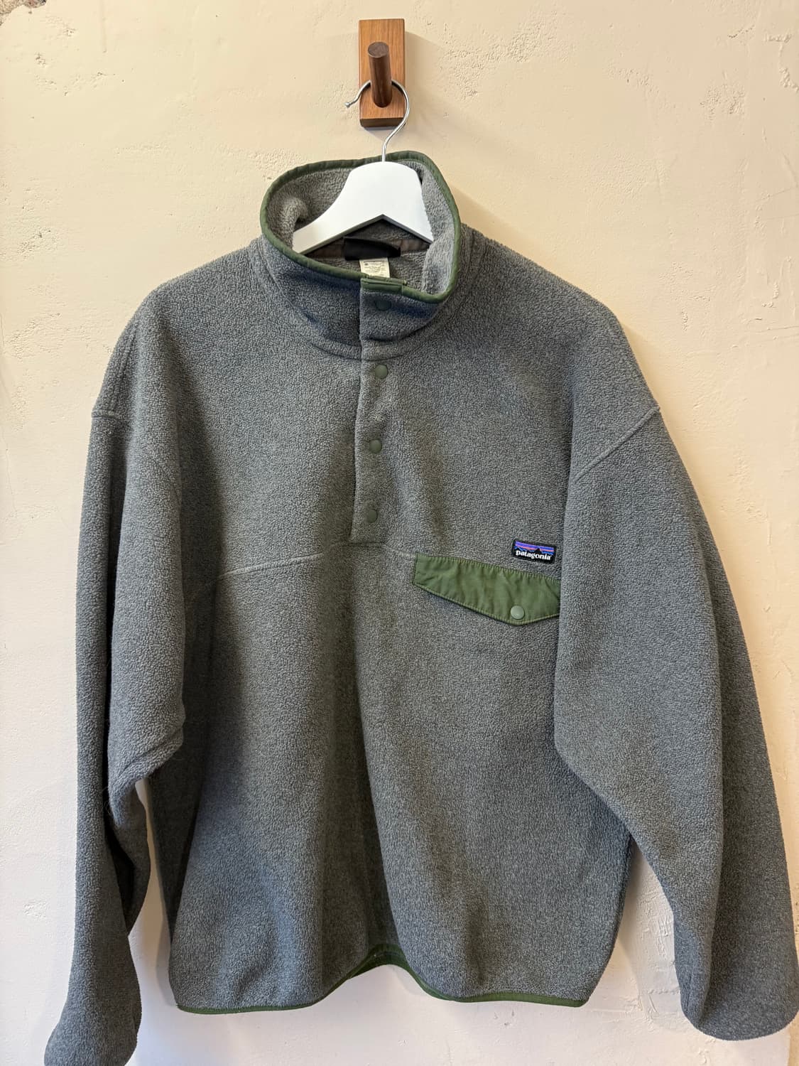 파타고니아 신칠라 그레이 올리브 M 상품이미지1