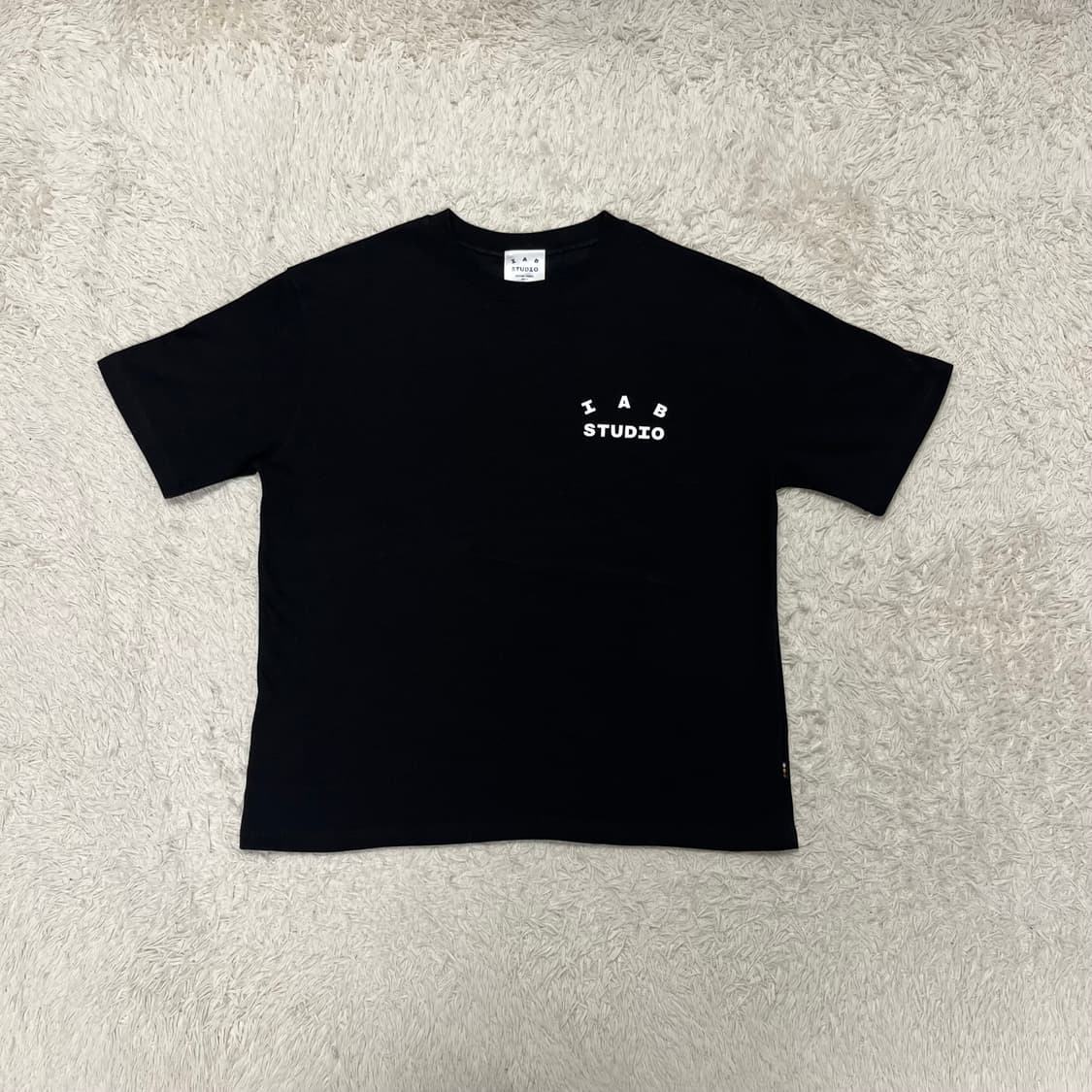 IAB Studio black t-shirt  상품이미지4