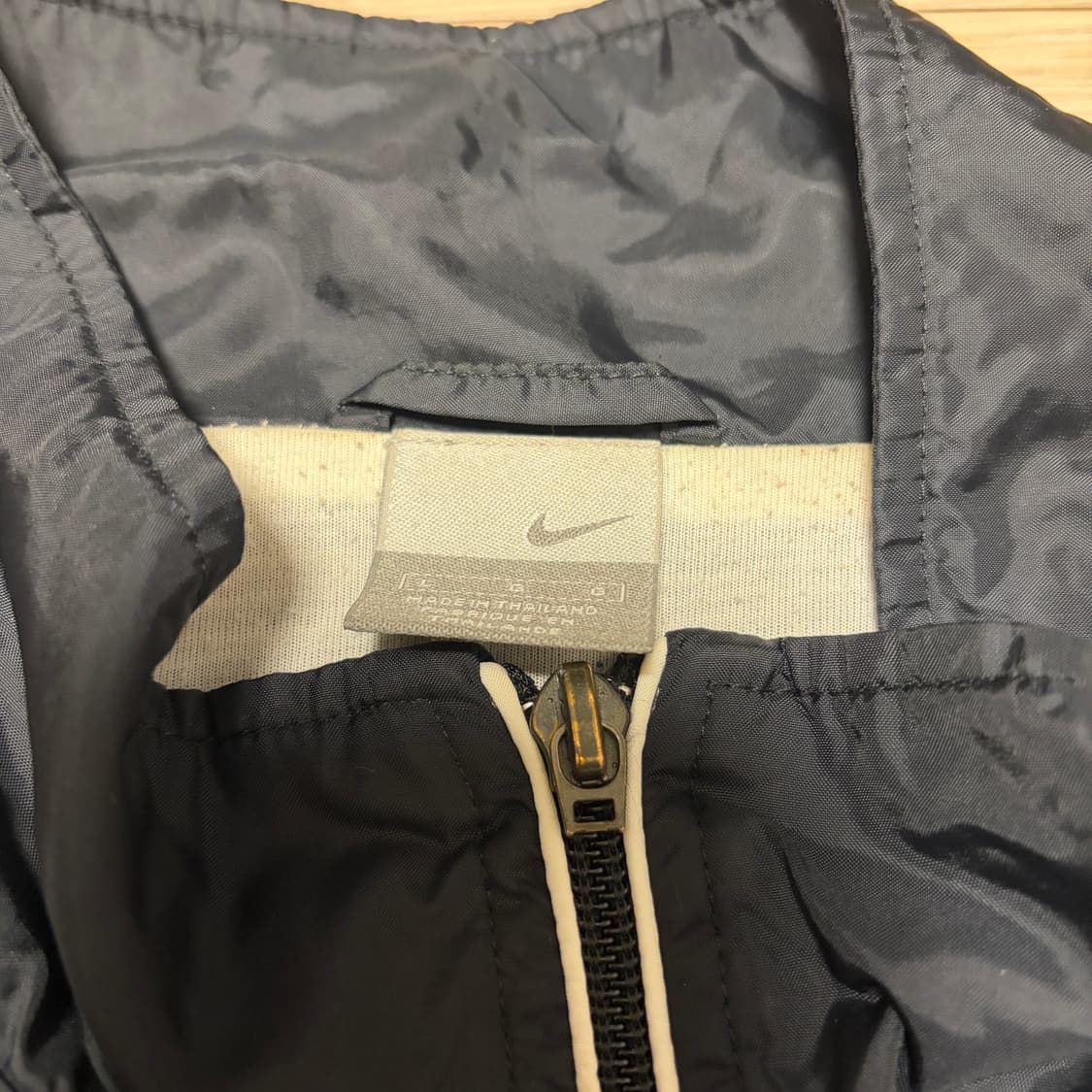 나이키 90s 올드스쿨 사이드라인 솔로 스우시 바람막이 자켓 상품이미지3