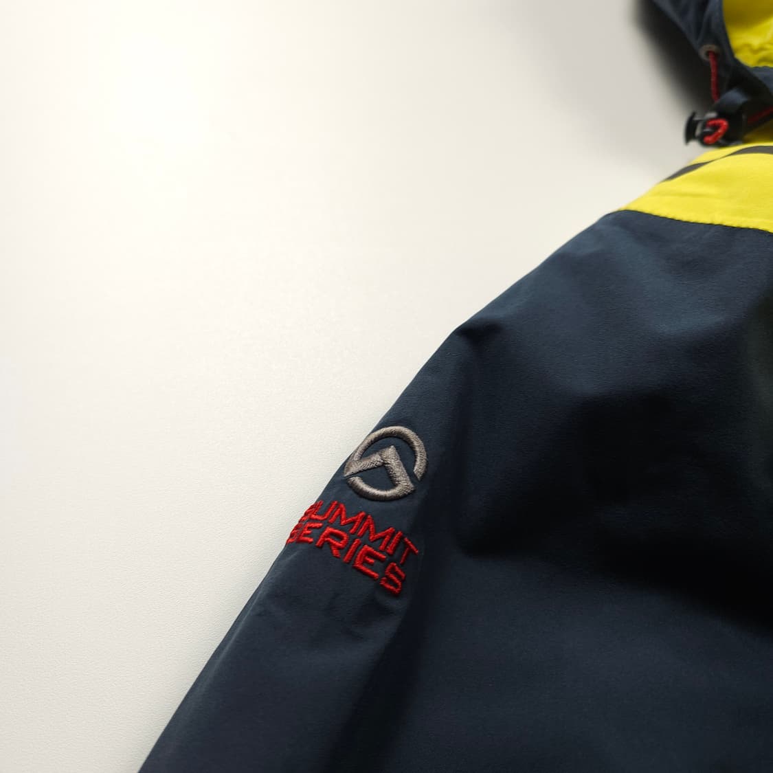 노스페이스 고어텍스 리플렉티브 배색 마운틴 자켓 (L)  상품이미지5