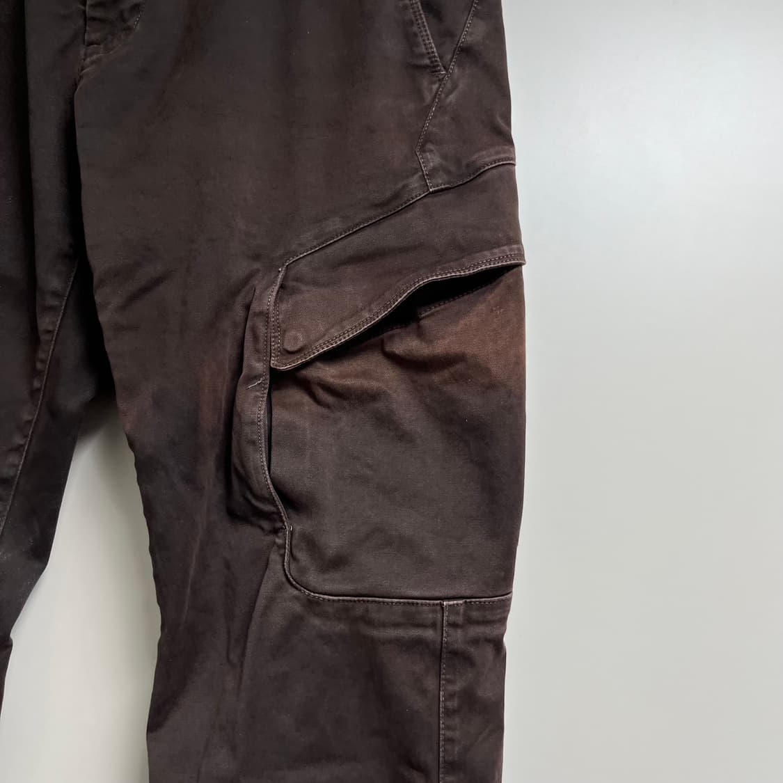 12fw 스톤아일랜드 가먼트다잉 카고팬츠 상품이미지3