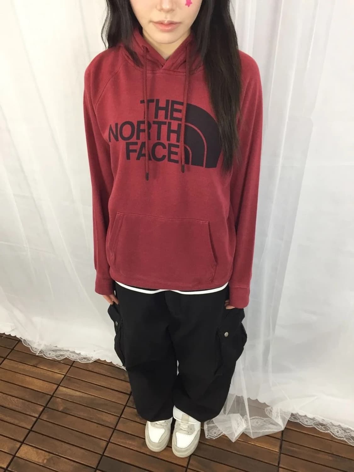 The North Face Burgundy Logo Hoodie 상품이미지2