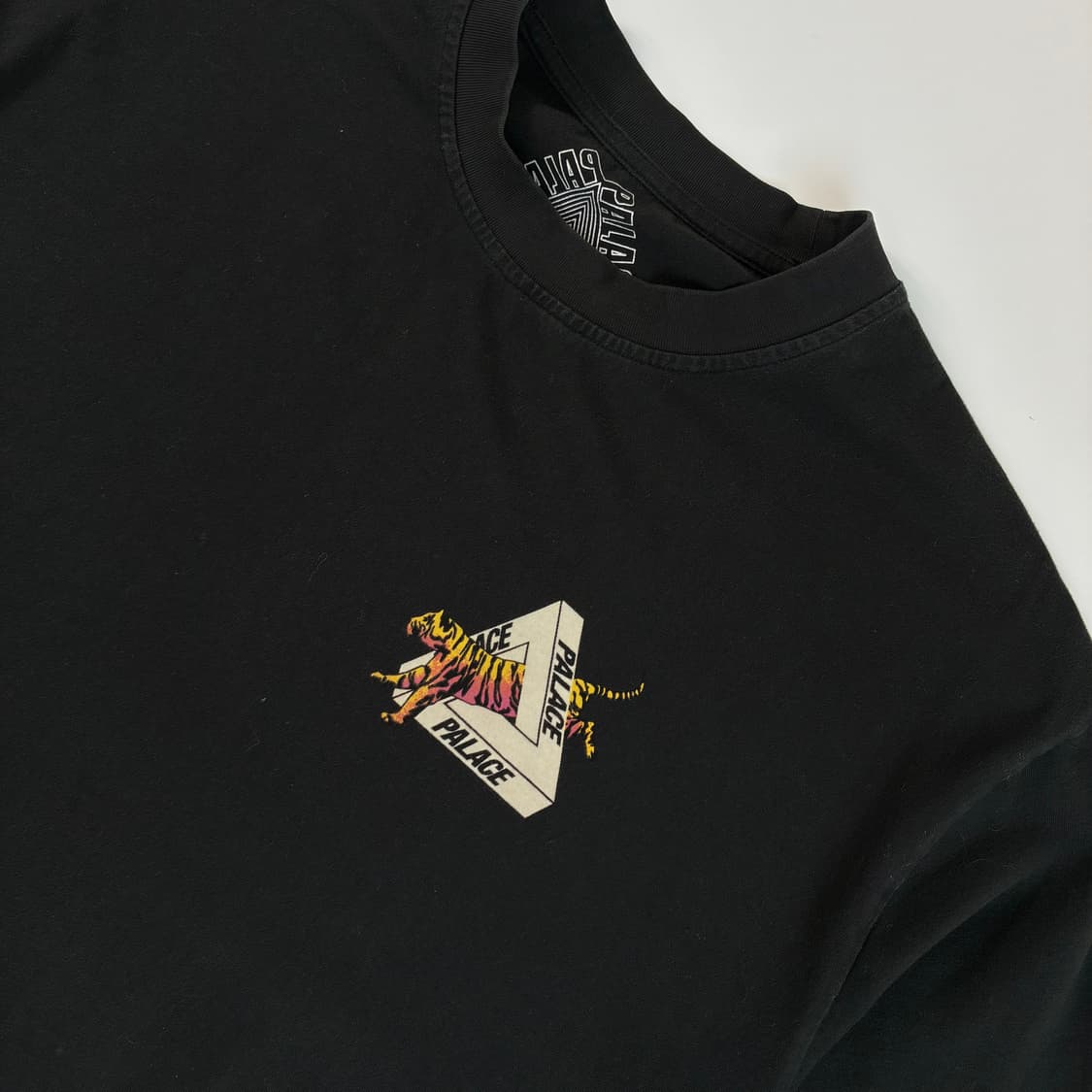 Palace  팔라스 코리아 트라이퍼그 블랙 반팔 티셔츠  상품이미지5