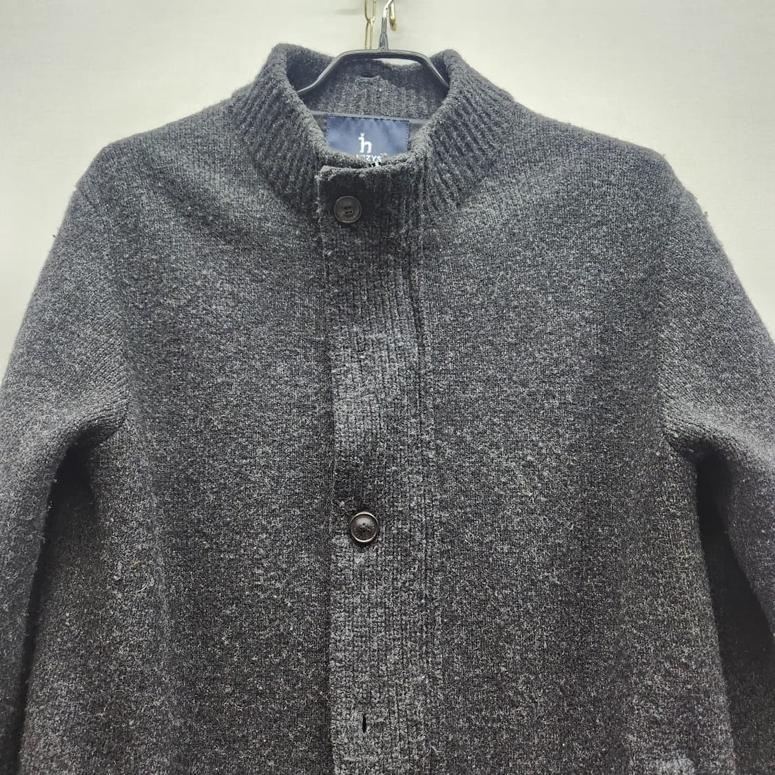 헤지스 로고와펜 차콜 가디건 집업 100(L) 상품이미지2