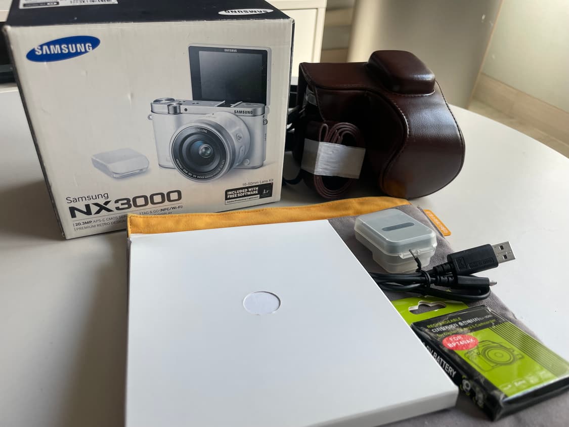 빈티지 카메라(NX3000 렌즈 포함 풀박스) 상품이미지1