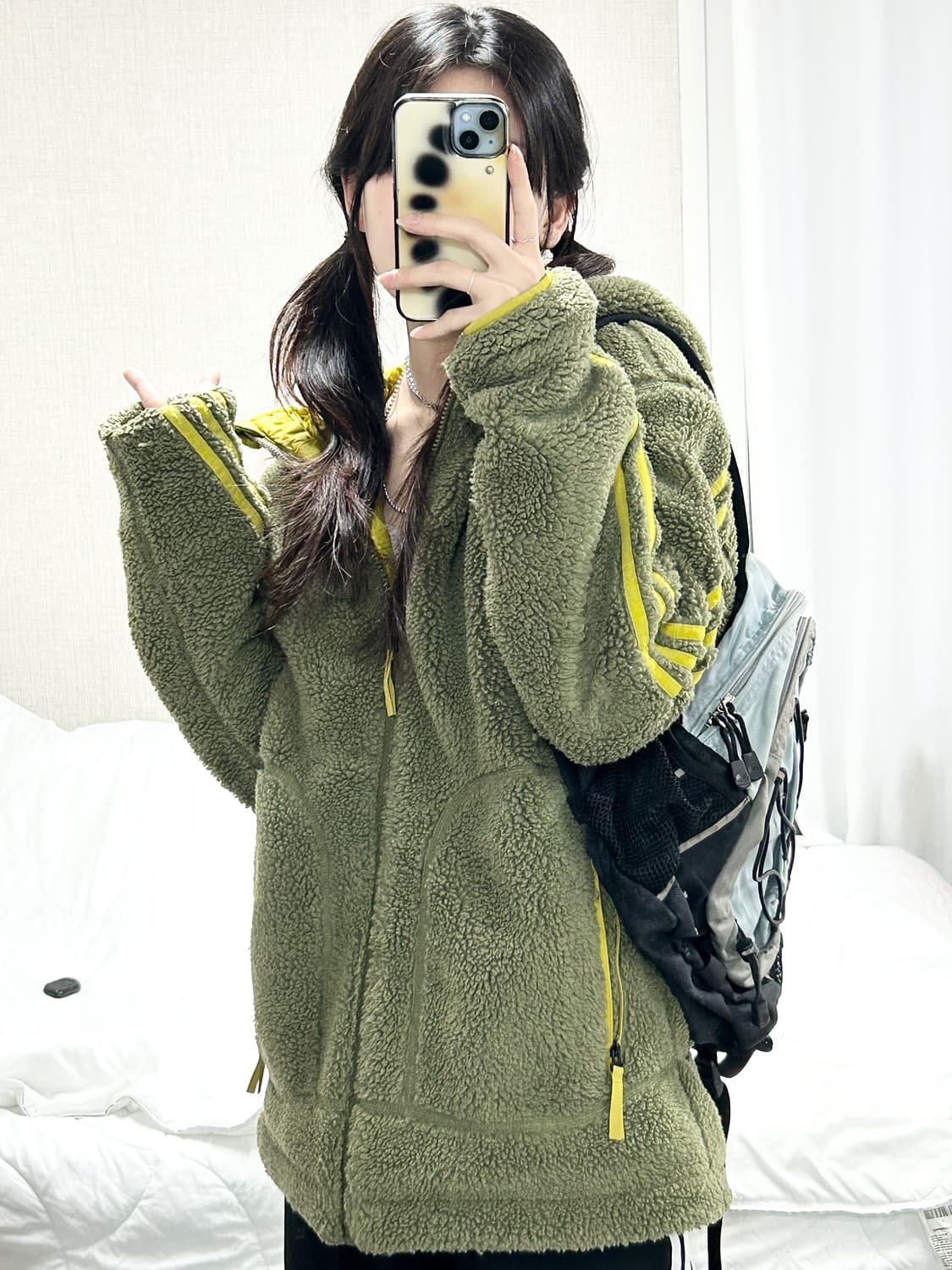 아디다스 카키 뽀글이 리버시블 점퍼 상품이미지2