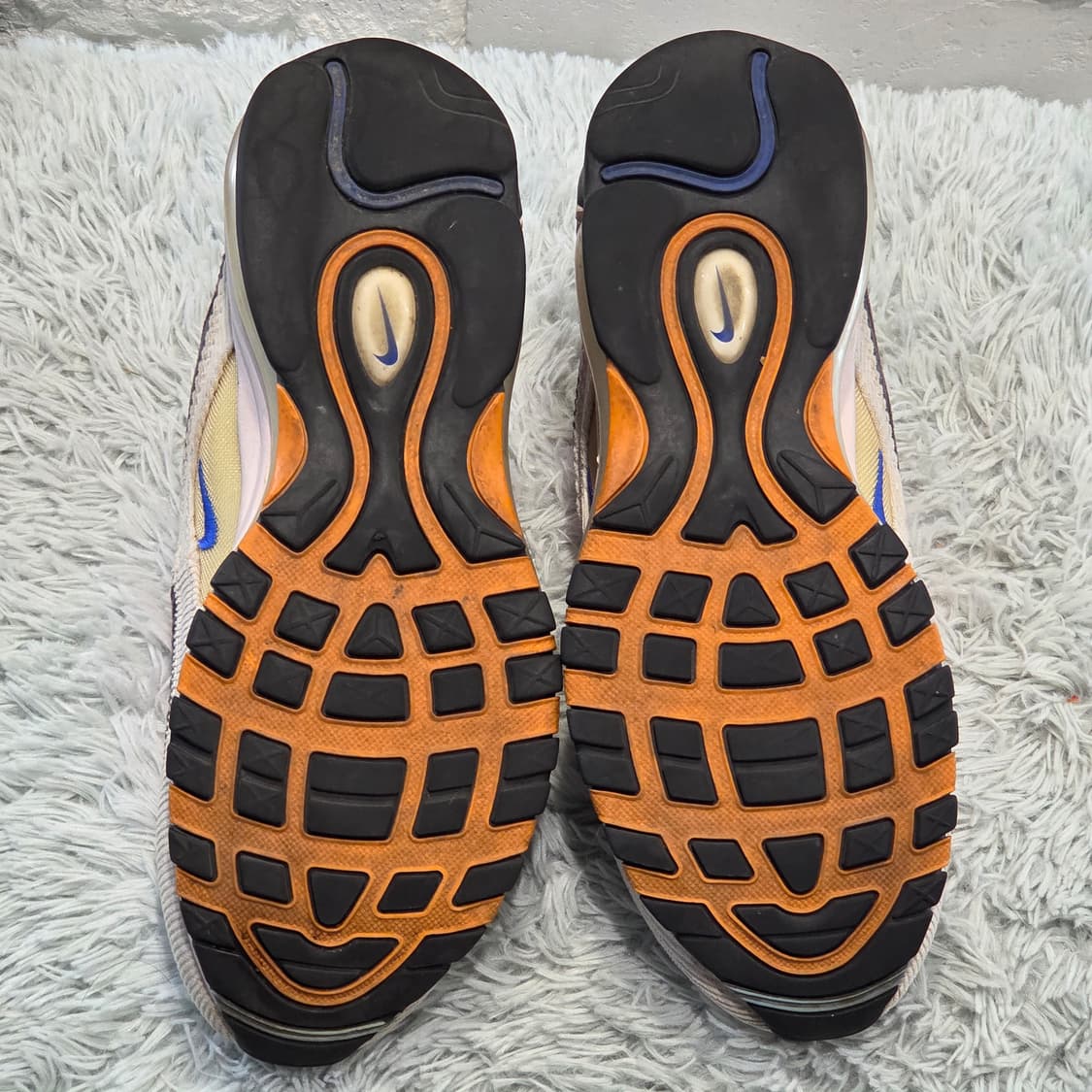 2w-2:나이키 에어맥스97 코듀로이 핑크 멀티컬러25.5cm(희소성) 상품이미지9