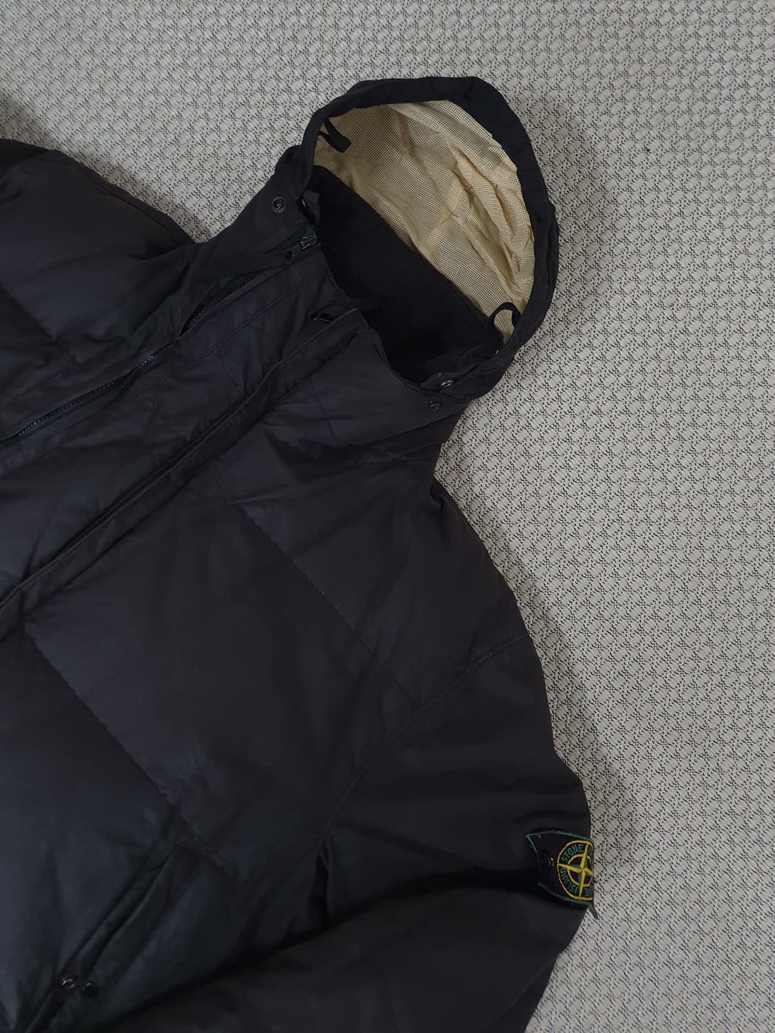 99AW 스톤 아일랜드 그린 엣지 왁스 코튼 구스 다운 패딩 상품이미지8