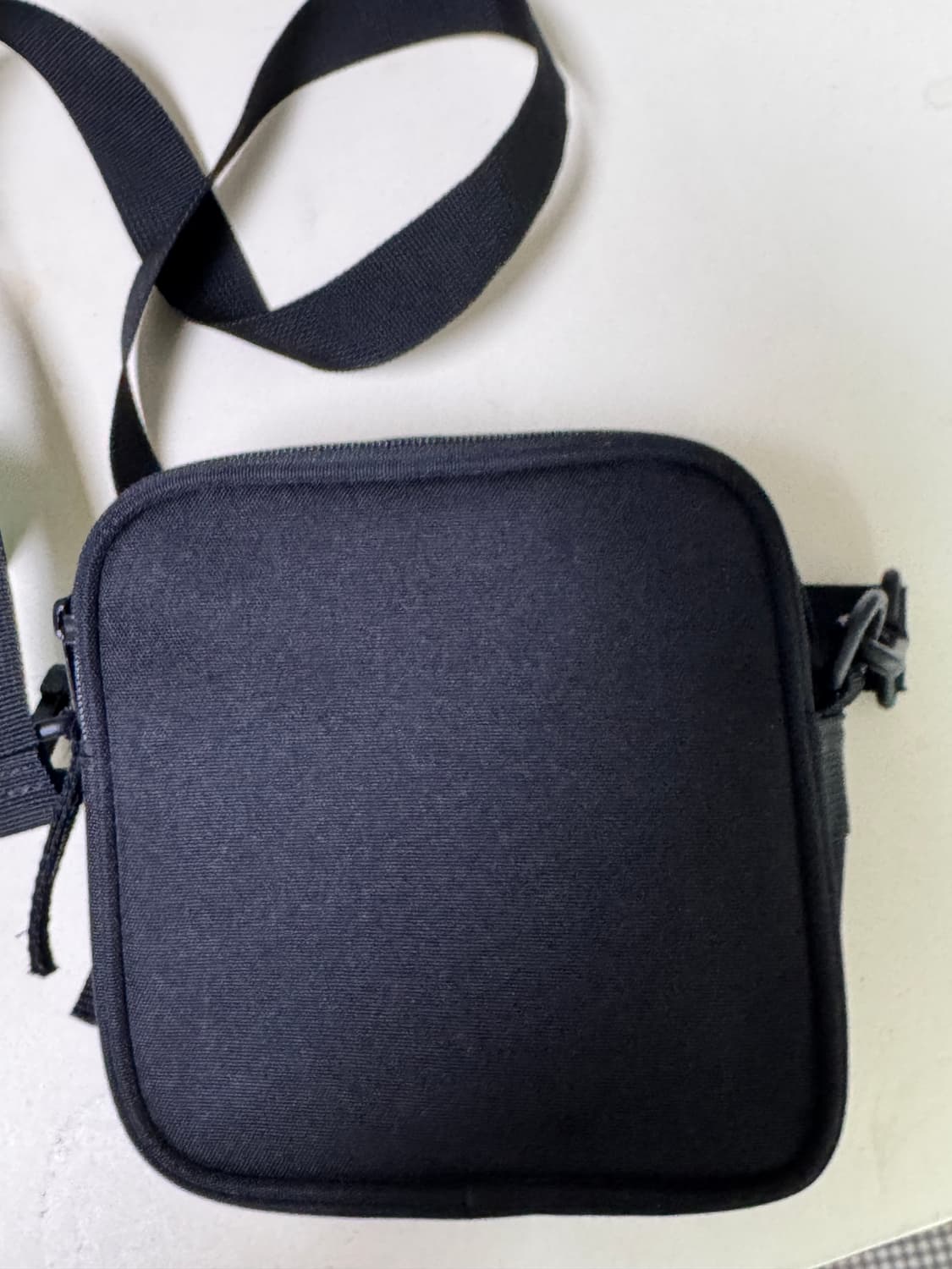 칼하트 에센셜 가방 블랙 상품이미지2