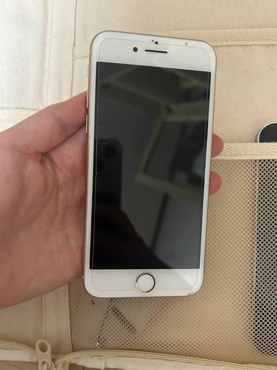 아이폰8 로즈골드 상품이미지3